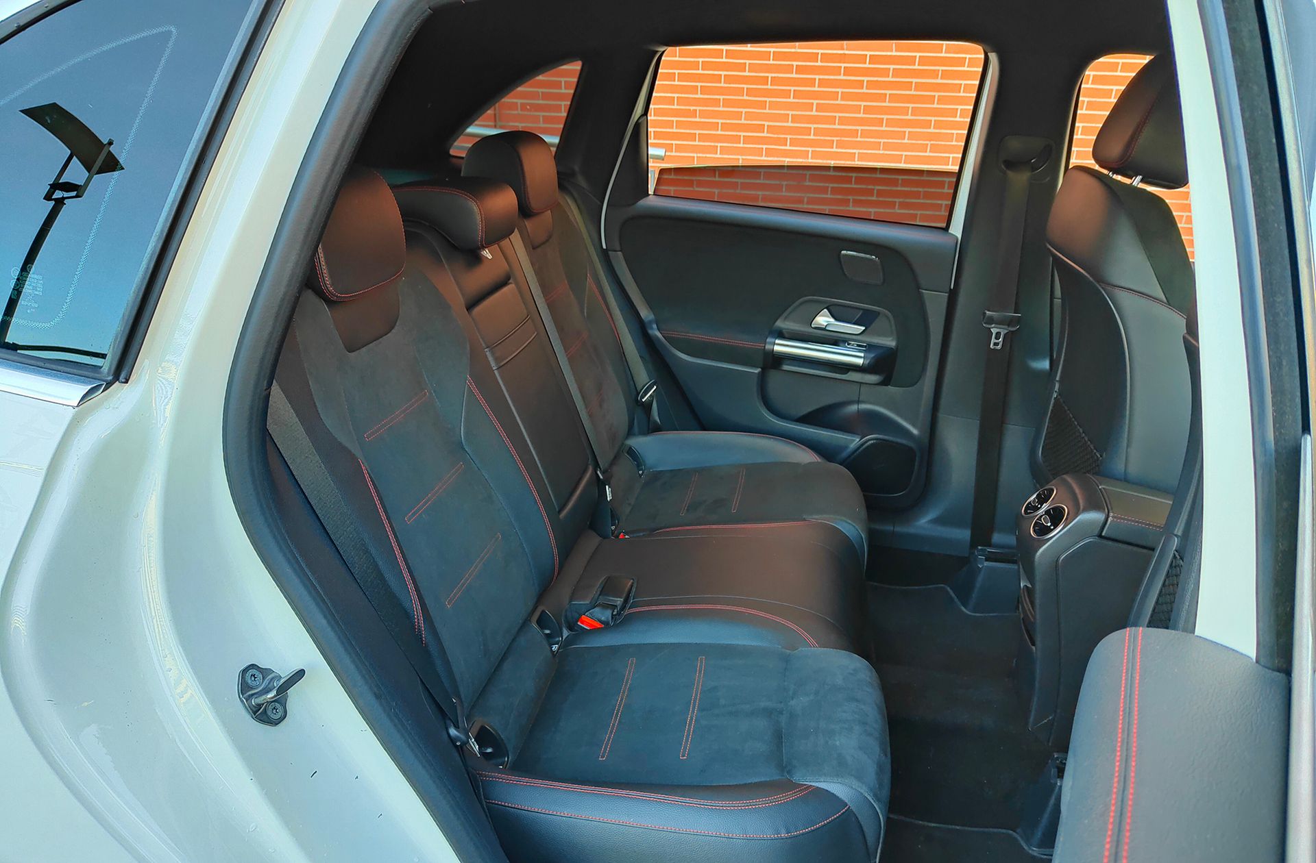 Mercedes-Benz Clase B 200 d Pack AMG - foto 20