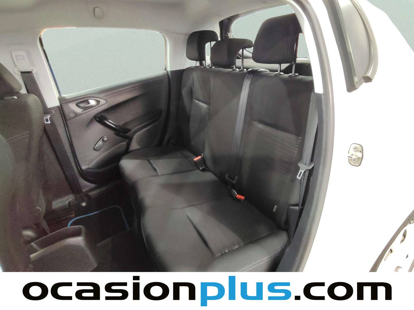 Foto asientos traseros Peugeot 208 Peugeot 208 1.6 BlueHDi Access (75 CV)