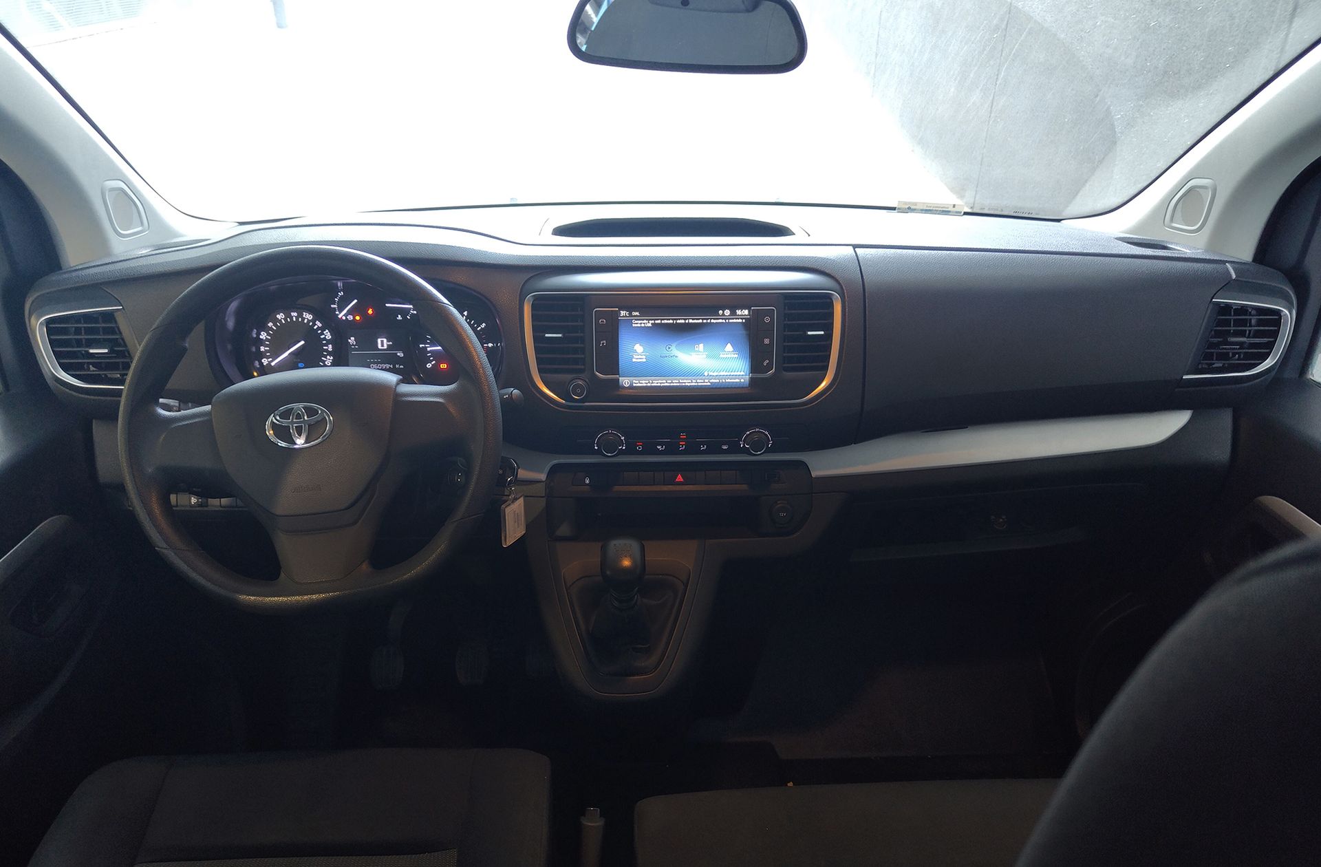 Toyota Proace Verso 2.0D VX Plus Shuttle L1 - foto 7