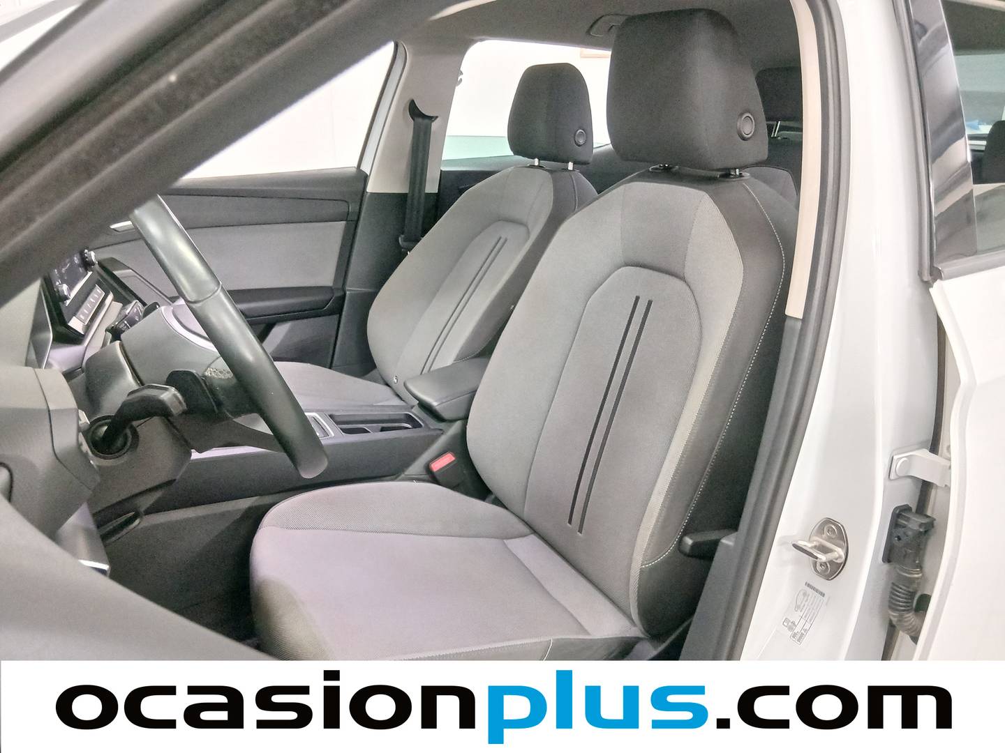 Foto asientos delanteros Seat León Seat León 1.5 eTSI S&S Style Special Edition Vision DSG (150 CV)