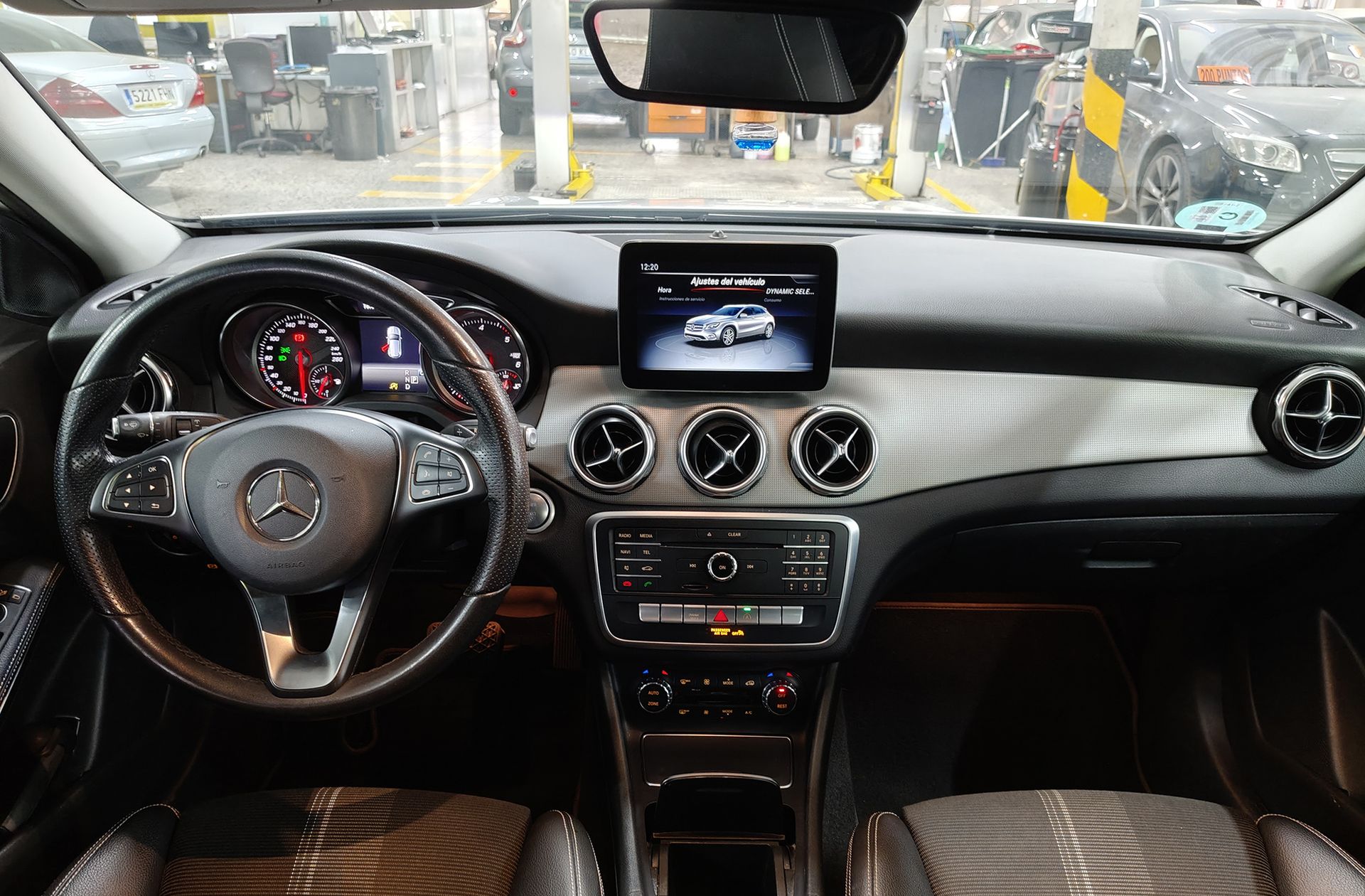 Mercedes-Benz GLA 200 d - foto 5