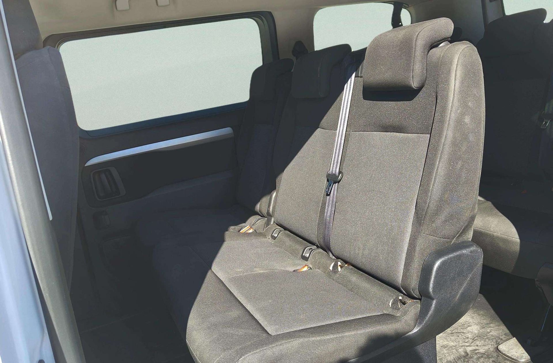 Toyota Proace Verso 2.0D VX Plus Shuttle L1 - foto 12