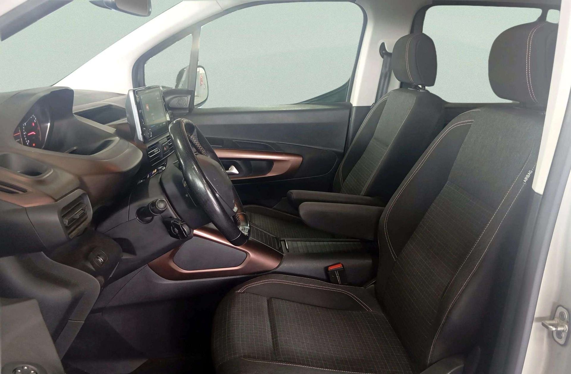 Peugeot Rifter BlueHDi 130 GT Line Standard - foto 11
