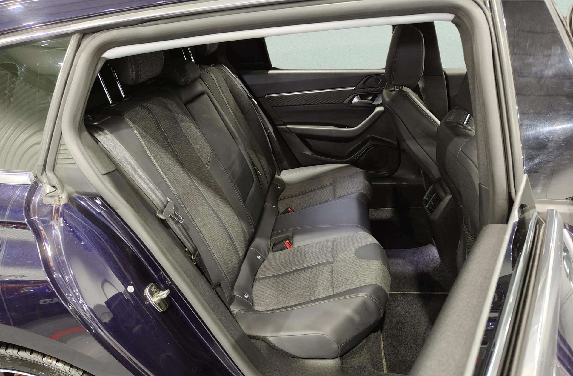 Peugeot 508 SW BlueHDi 130 Allure EAT8 - foto 18