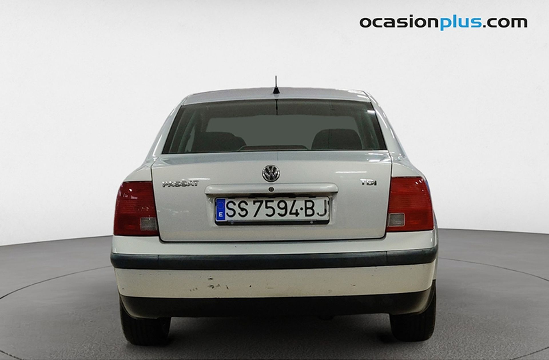 Volkswagen Passat Trendline 1.9 TDI - foto 12