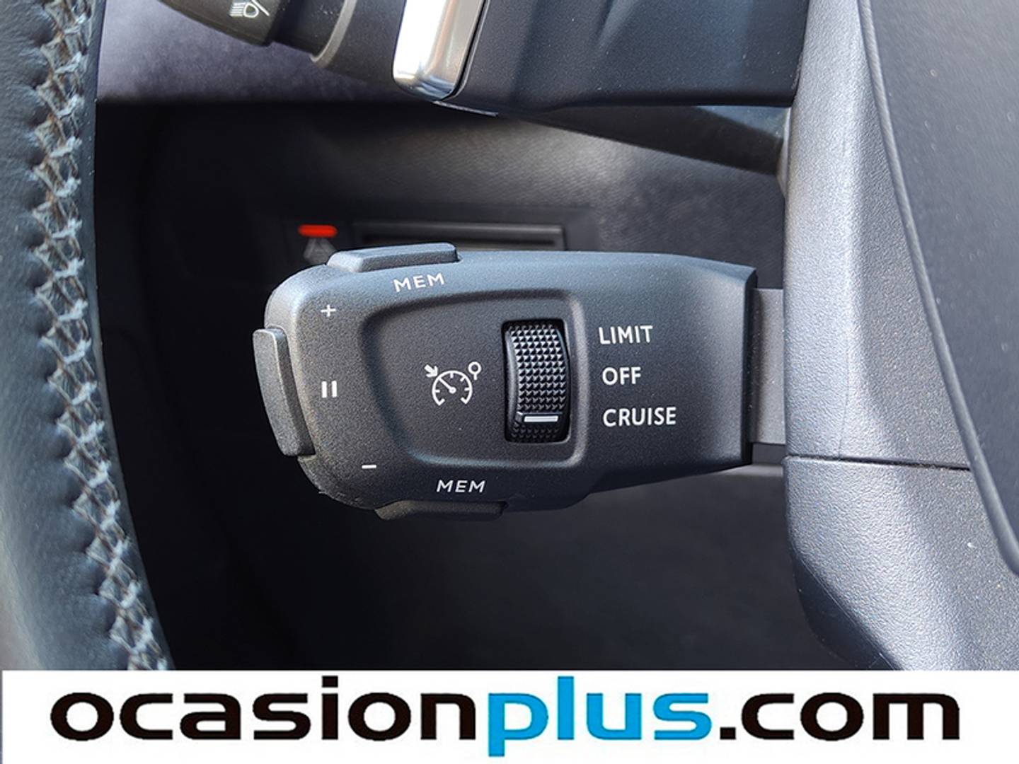 Foto DS DS 3 Crossback DS DS3 Crossback BlueHDi 130 Ines de la Fressange Auto (131 CV)