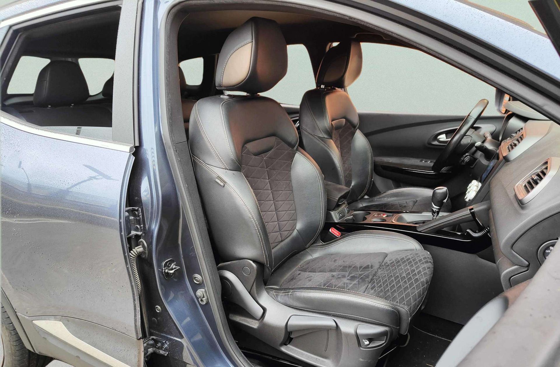 Renault Kadjar Black Edition TCe EDC GPF - foto 21
