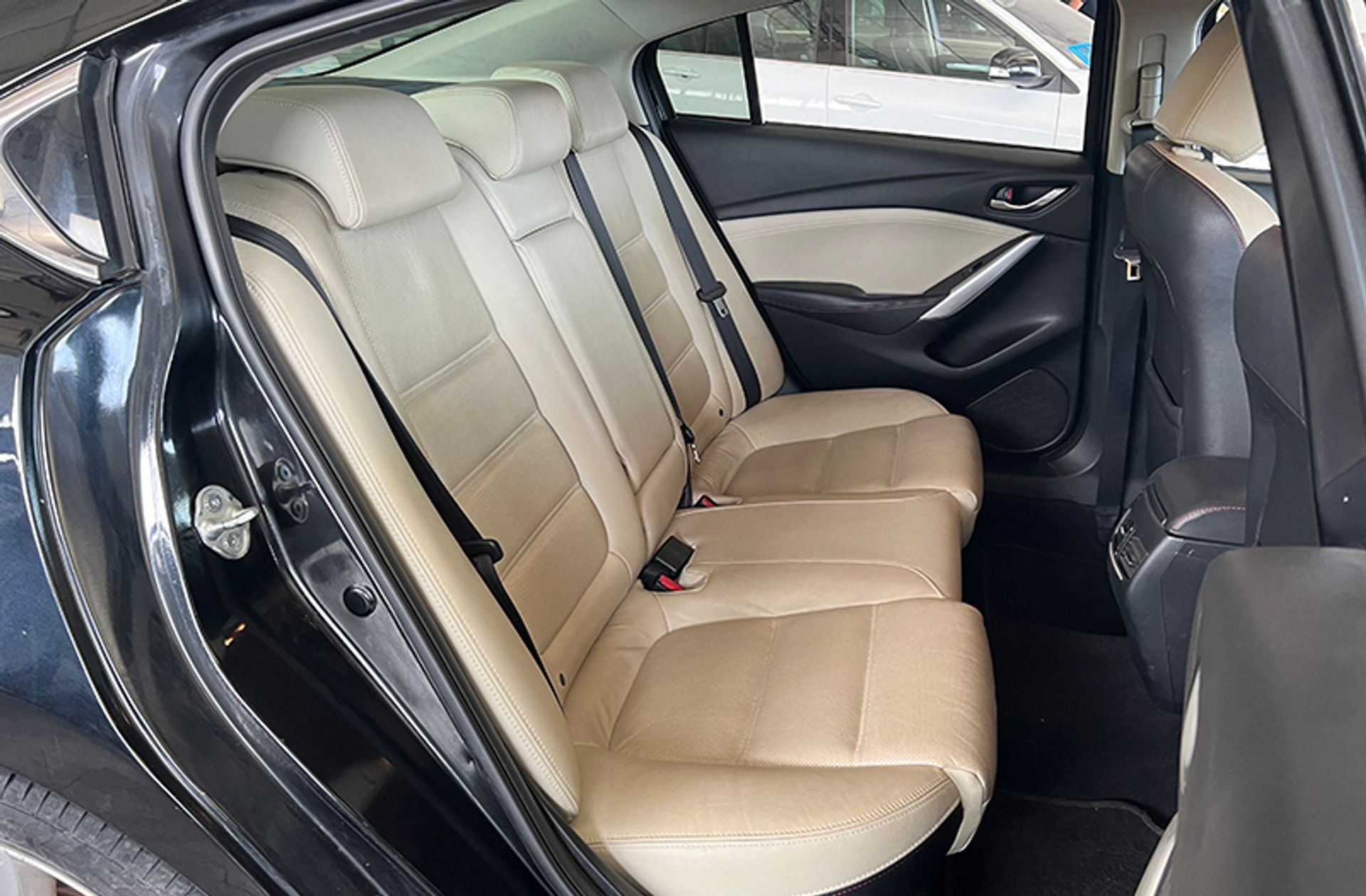 Mazda Mazda6 2.2 DE Luxury - foto 16