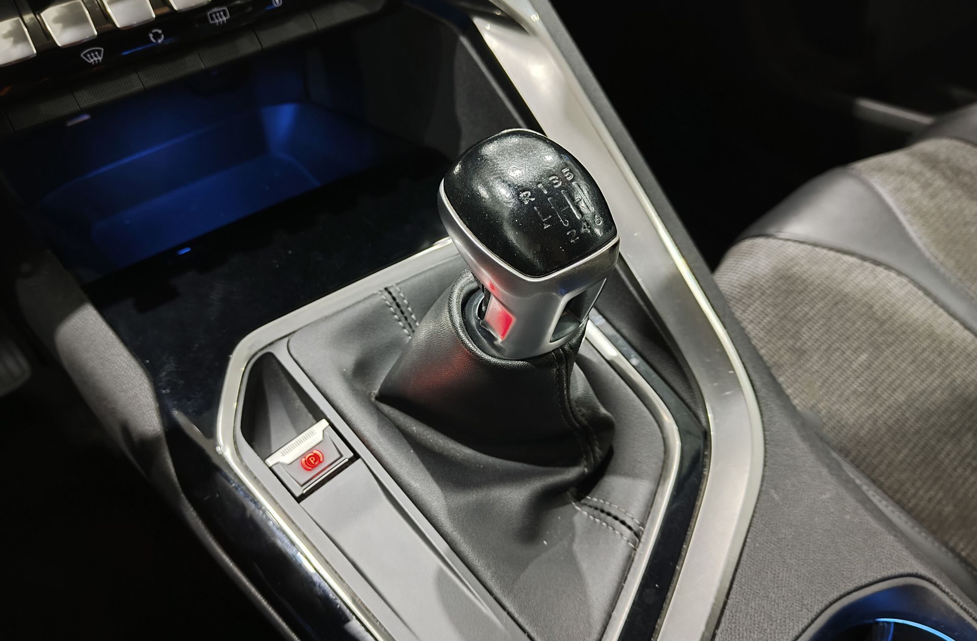 Peugeot 5008 BlueHDi 130 Allure 7 plazas - foto 6