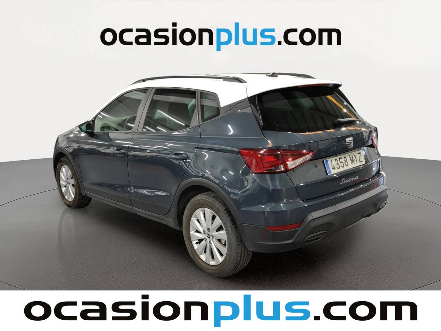 Foto trasera Seat Arona Seat Arona 1.0 TSI Style XL DSG (115 CV) derecha