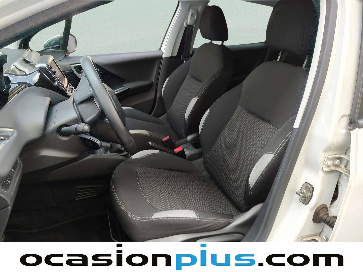 Foto asientos delanteros Peugeot 208 Peugeot 208 1.2 PureTech Style (82 CV)