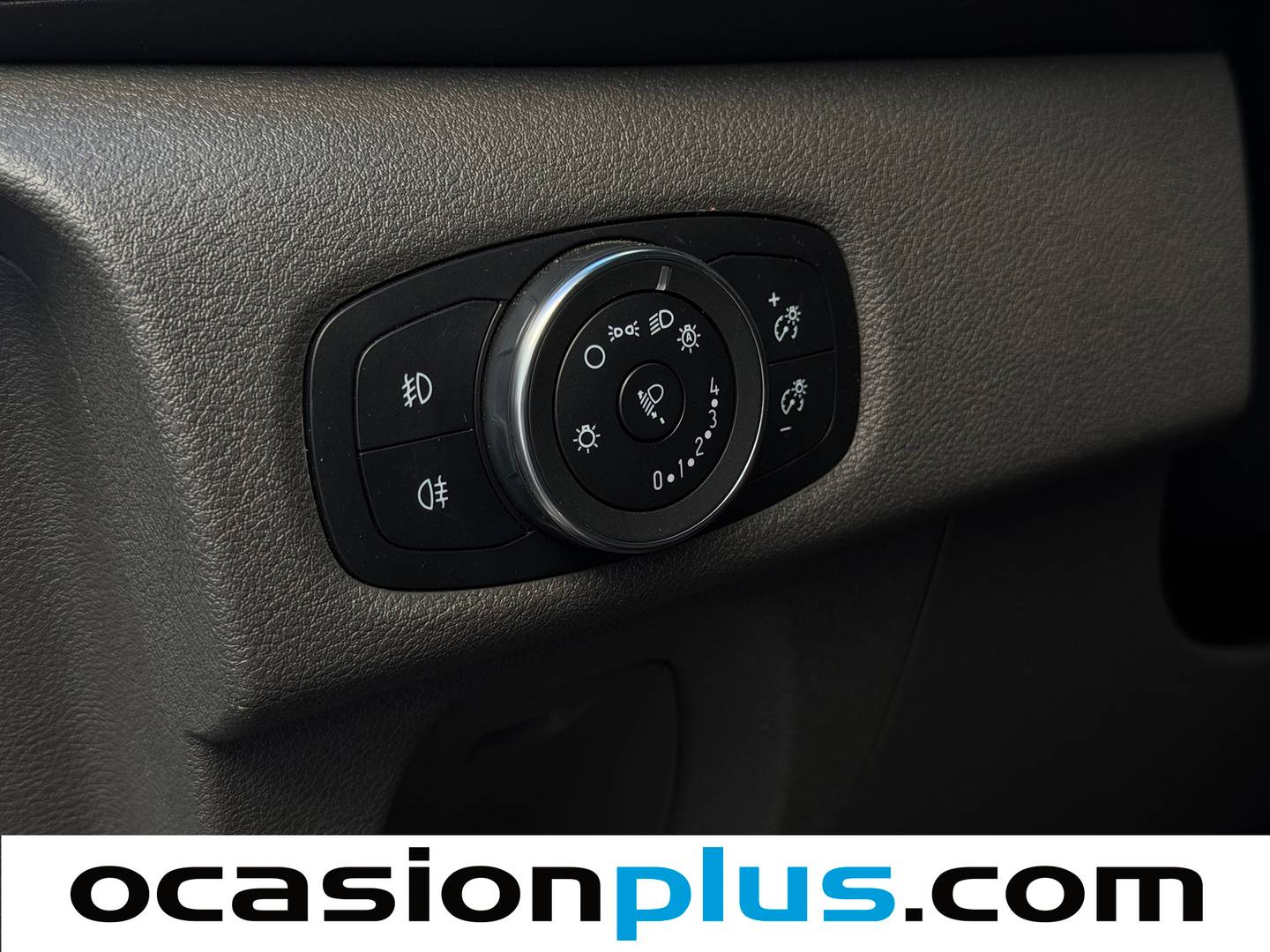 Ford Tourneo Custom Ford Tourneo Custom 2.0 Ecoblue L1 Titanium (130 CV) 8 plazas 130cv