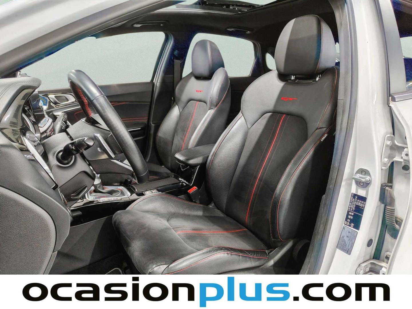 Foto asientos delanteros KIA Ceed Kia Ceed 1.6 T-GDi GT DCT (204 CV)