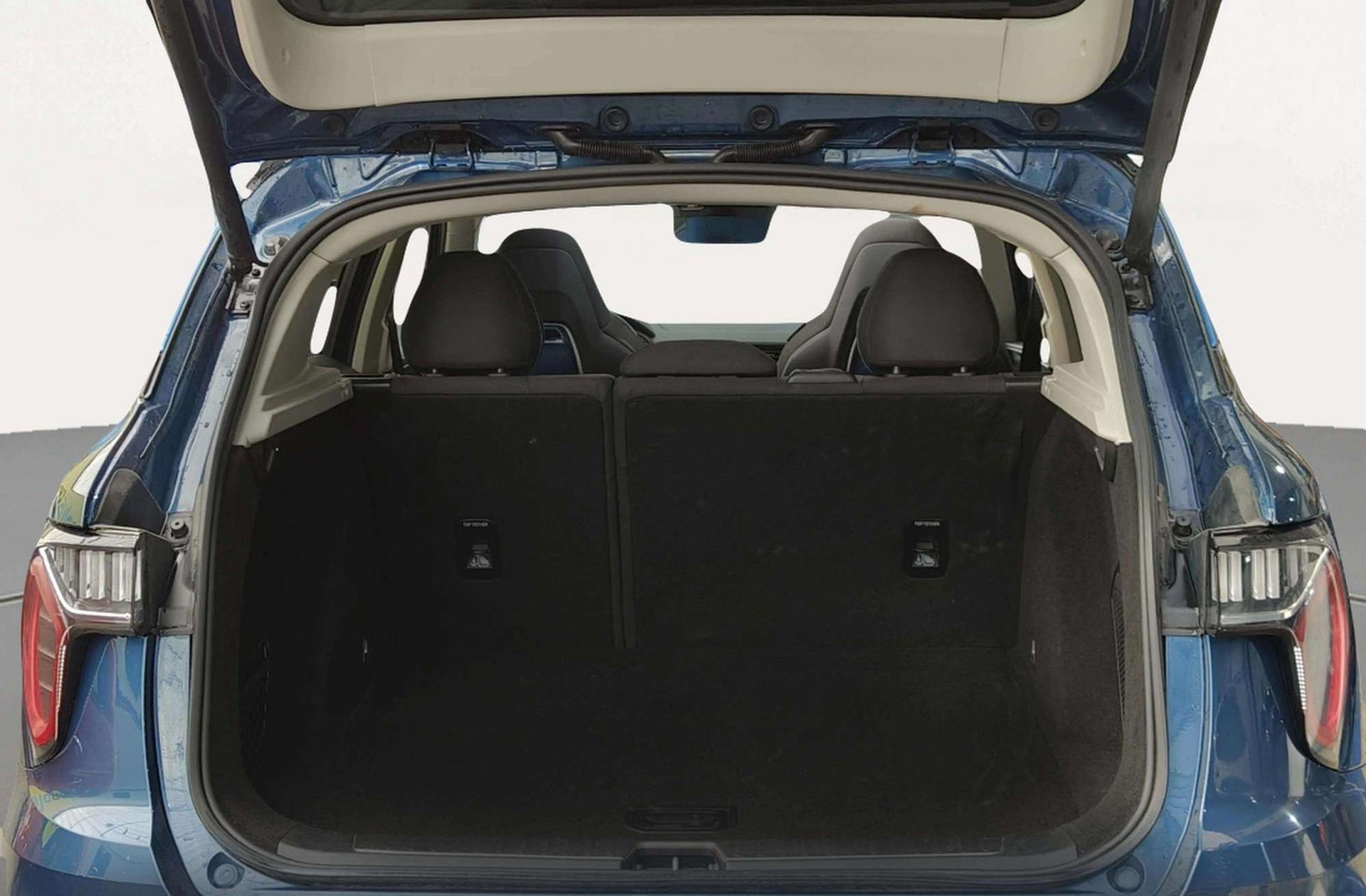Lynk & Co 01 1.5 PHEV - foto 21