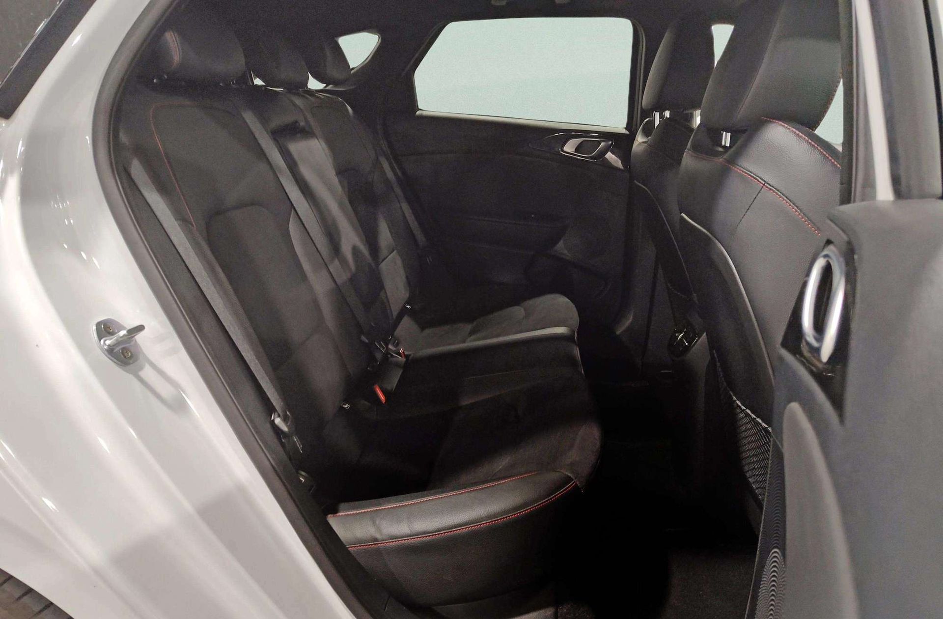 Kia ProCeed 1.6 T-GDi GT DCT - foto 18