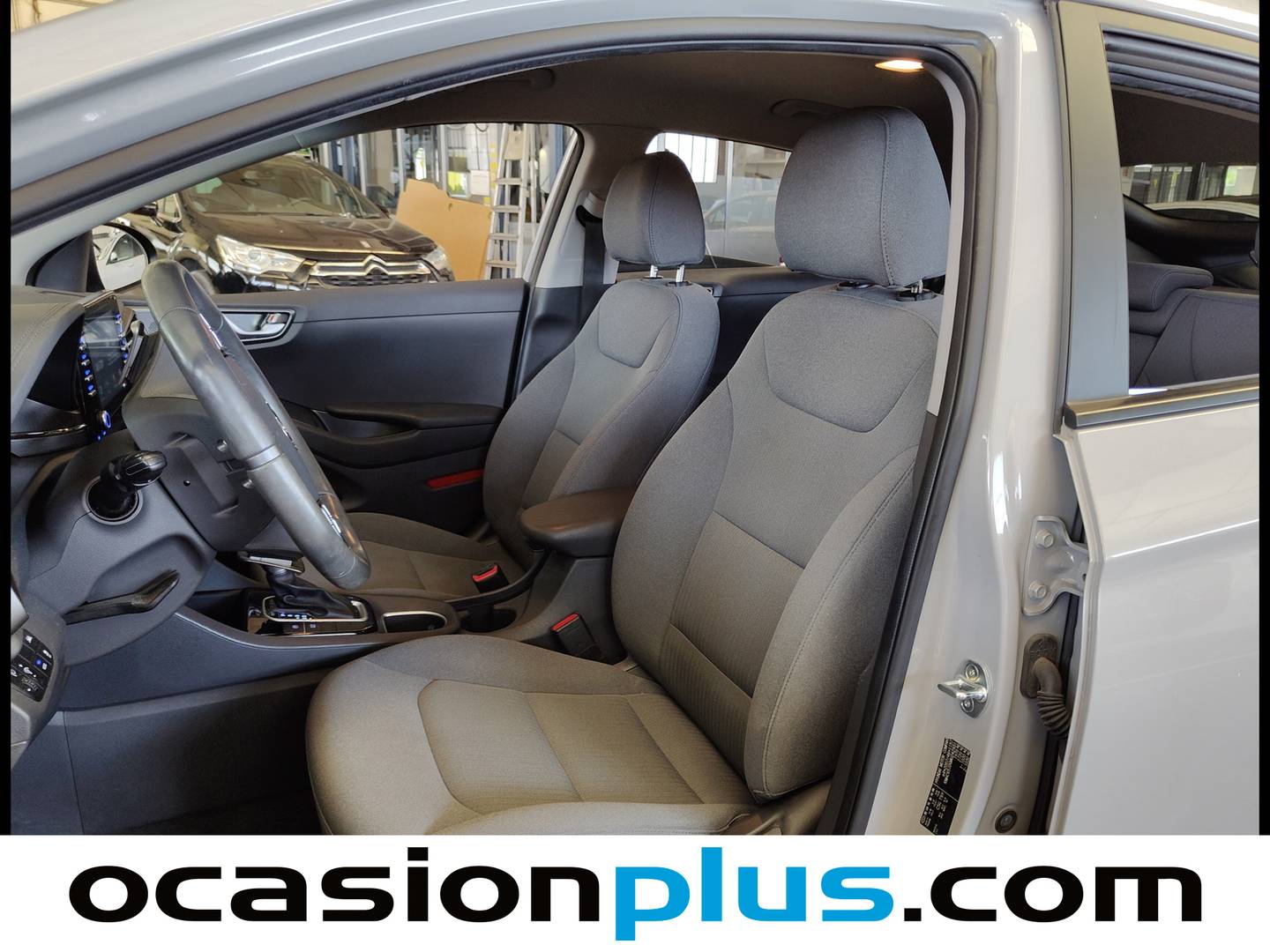 Foto Hyundai IONIQ Hyundai Ioniq 1.6 GDI PHEV Klass DCT (141 CV)