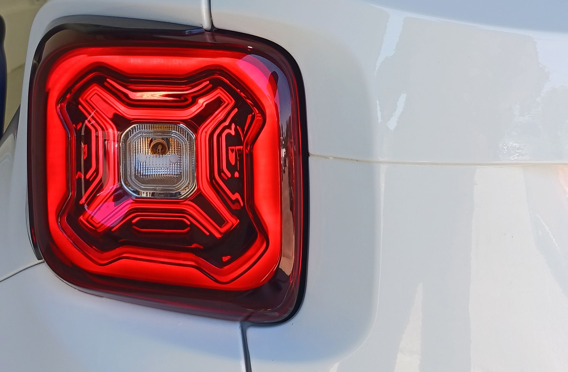 Jeep Renegade 1.6 MultiJet Limited 4x2 - foto 16