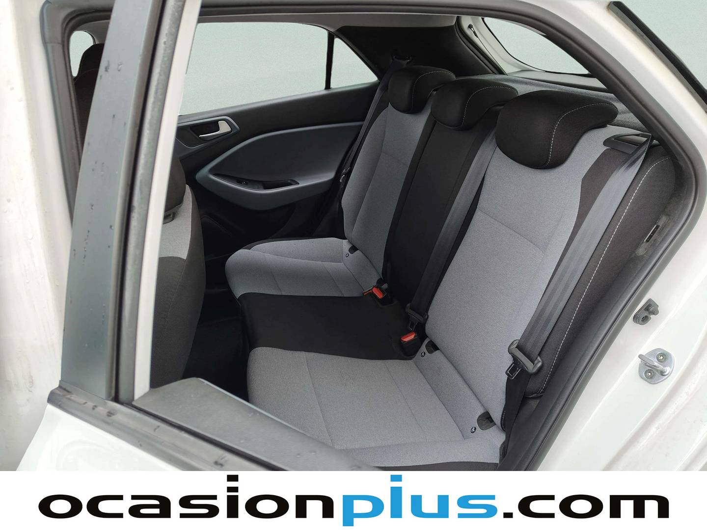 Foto asientos traseros Hyundai i20 Hyundai i20 1.2 MPI Klass (84 CV)