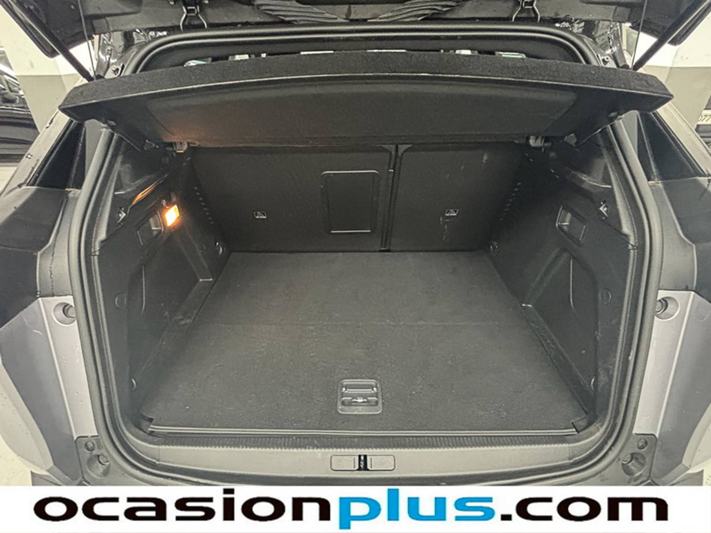 Foto Peugeot 3008 Hybrid Peugeot 3008 Hybrid 300 GT e-EAT8 (300 CV)