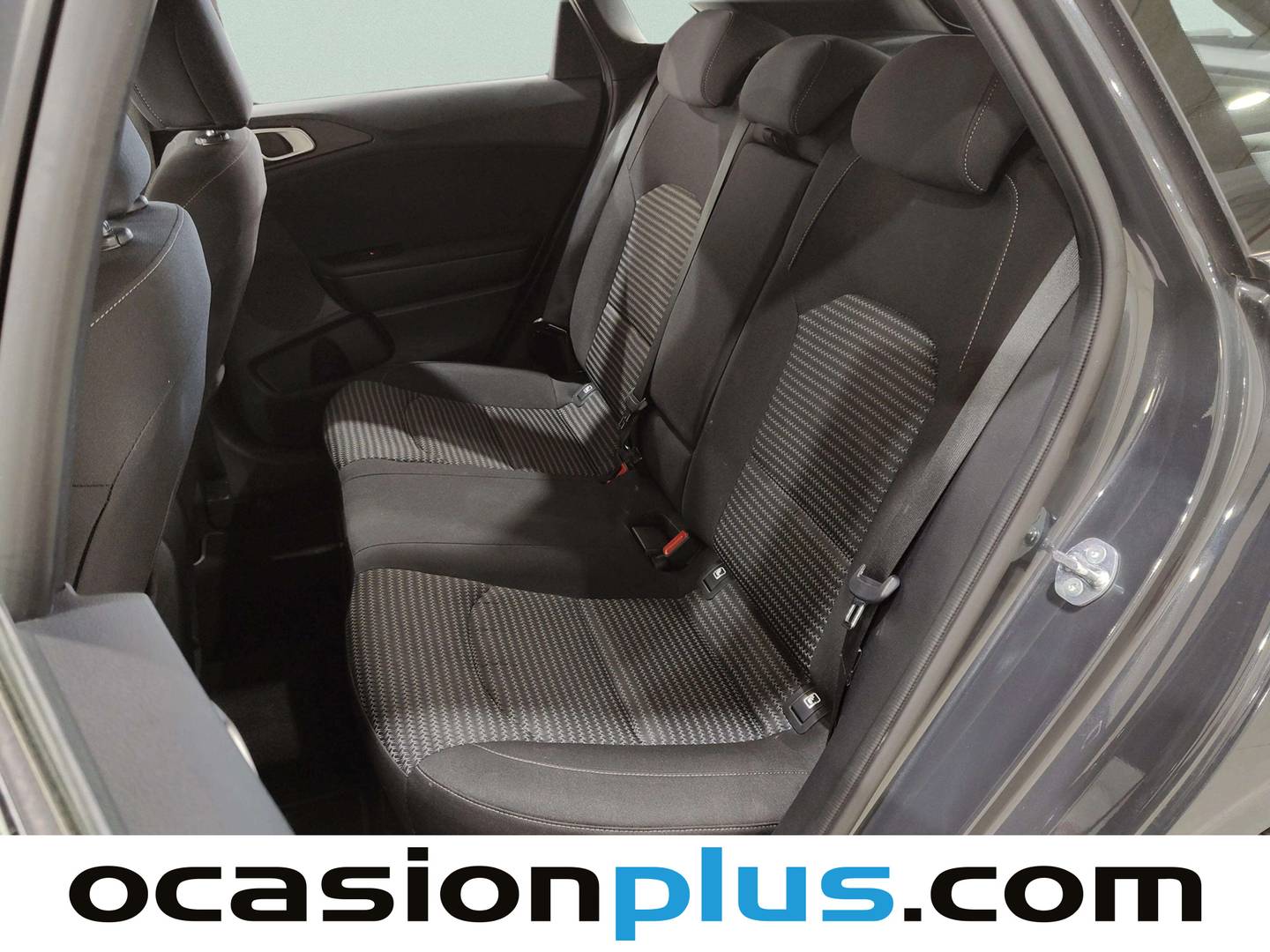 Foto asientos traseros KIA Ceed KIA Ceed 1.0 T-GDI Drive (100 CV)