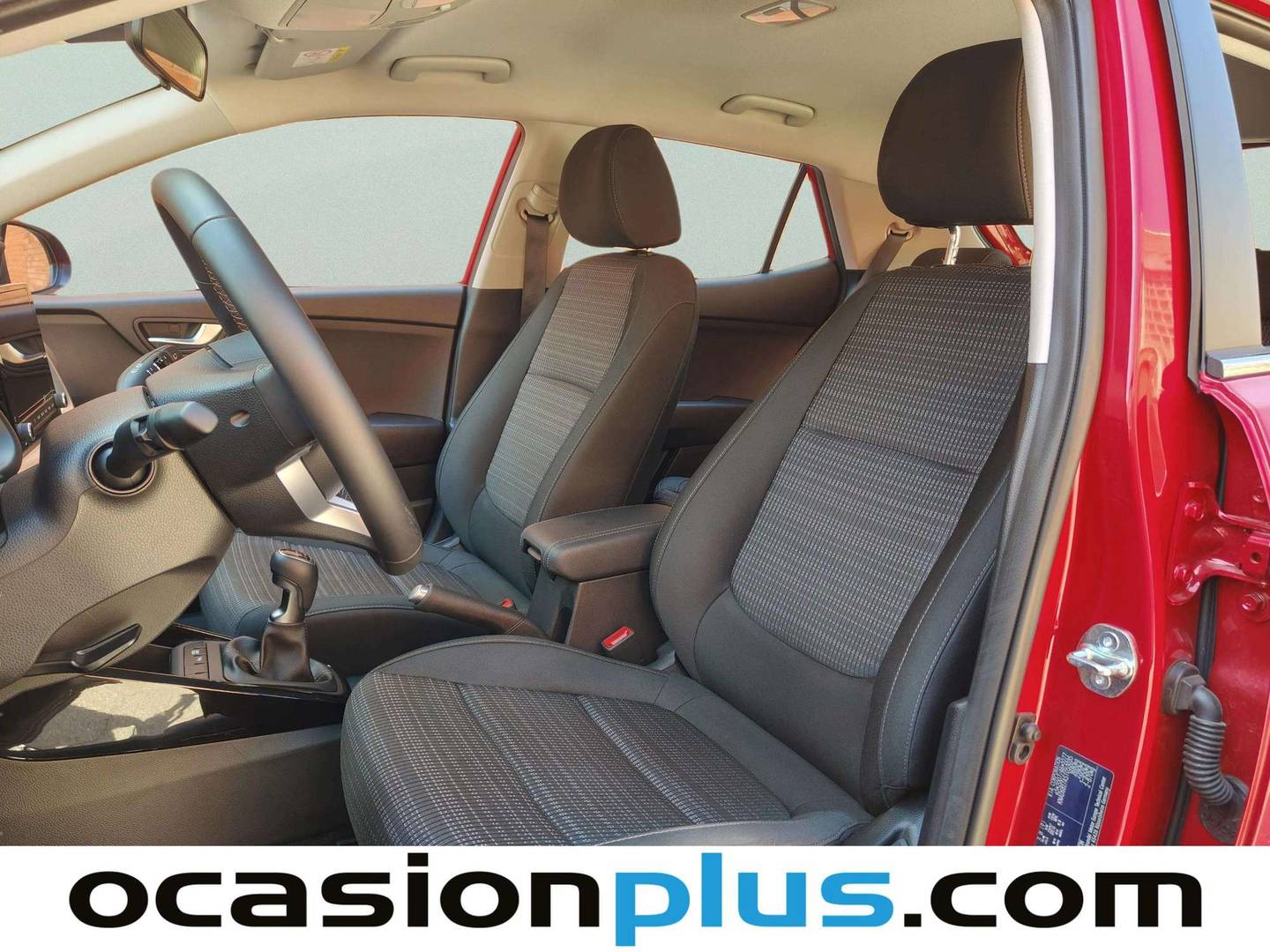 Foto asientos delanteros KIA Stonic KIA Stonic 1.0 T-GDi MHEV Drive (100 CV)