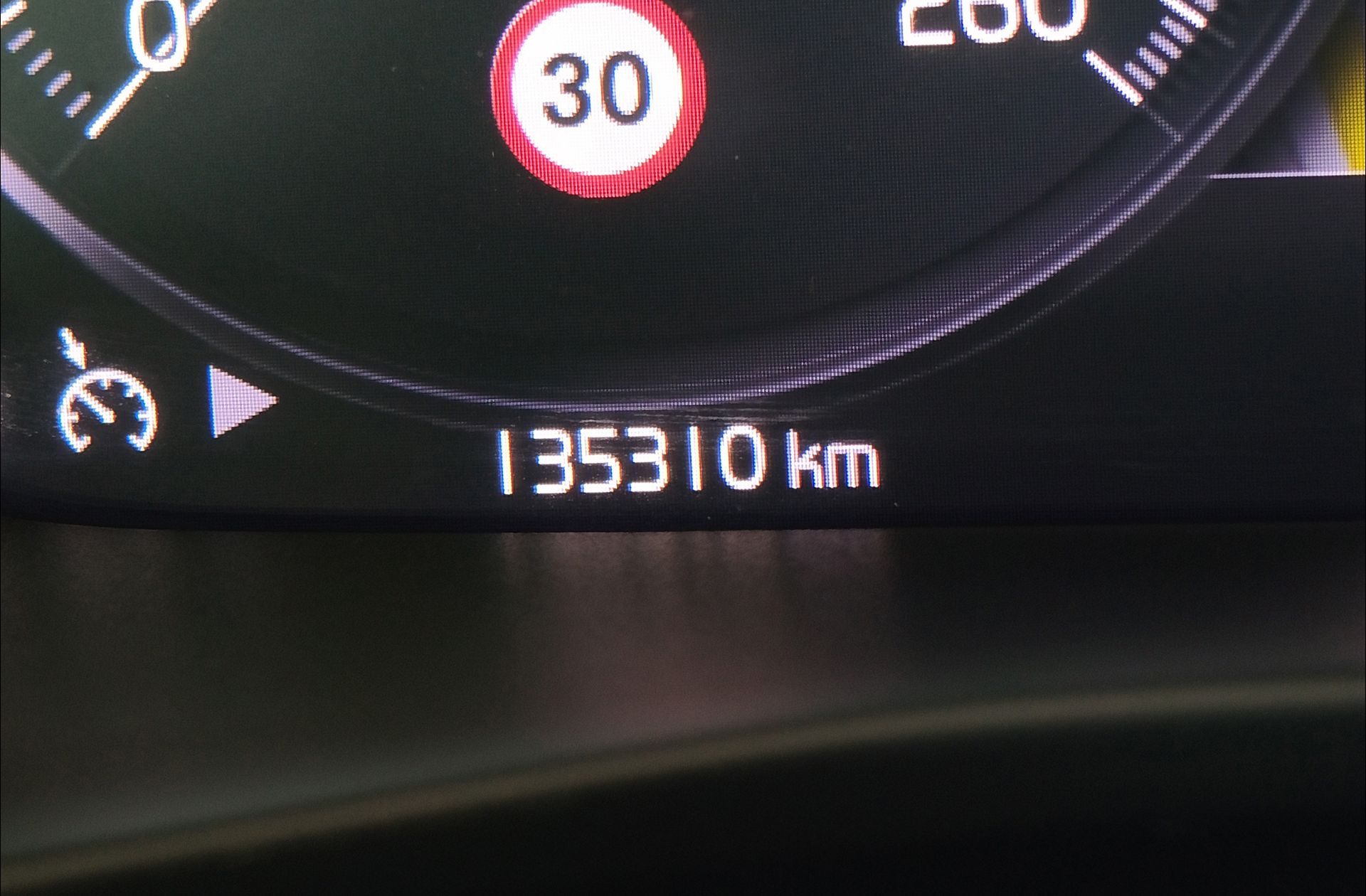 Volvo XC40 D3 Business Plus - foto 11