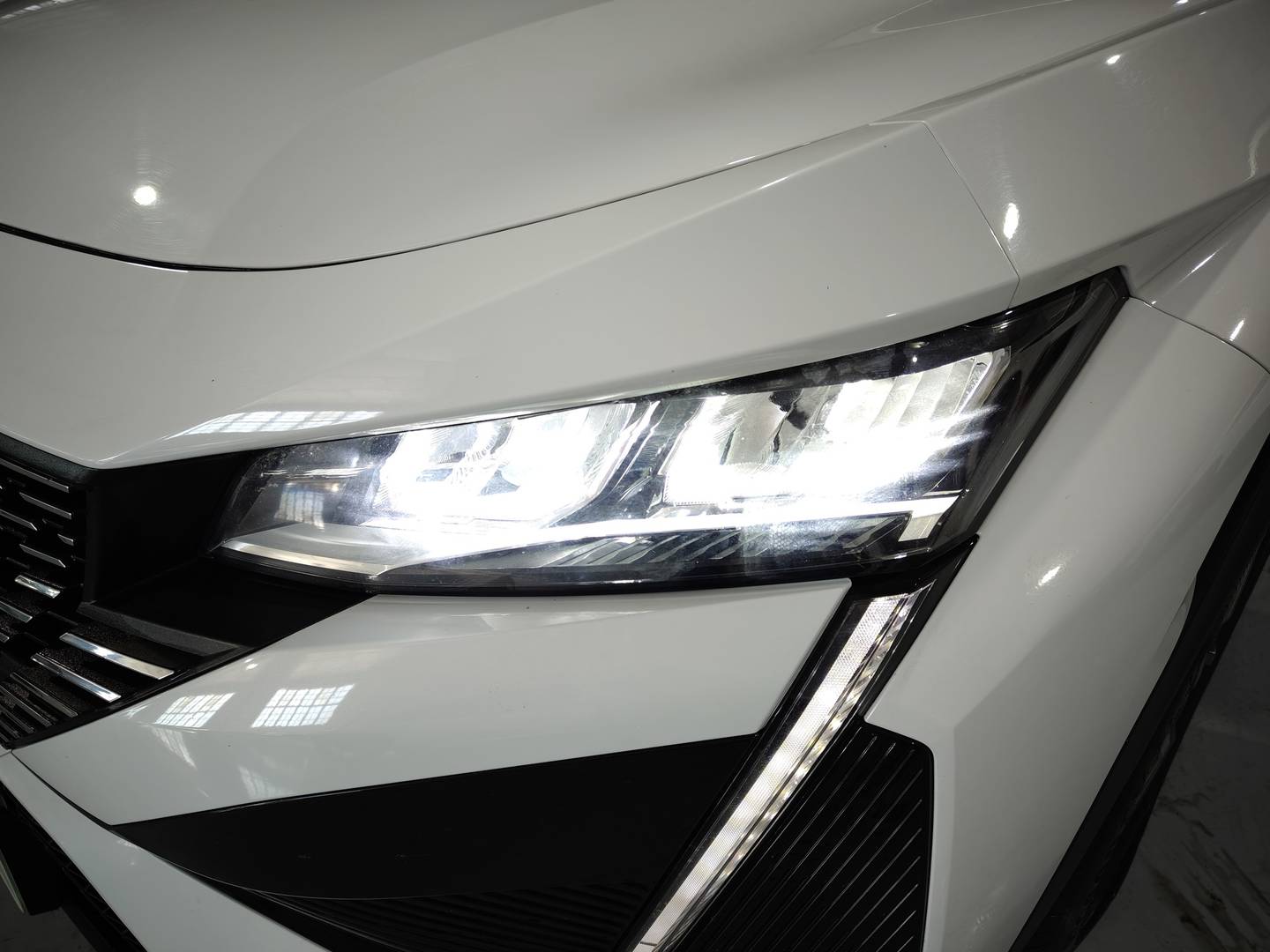 Peugeot 408 Peugeot 408 Puretech 130 Allure EAT8 (130 CV) seminuevo