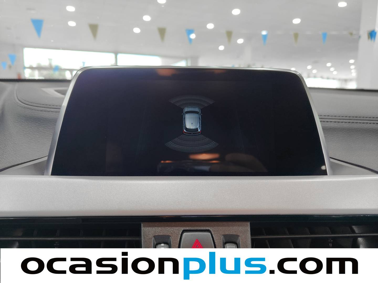 Equipamiento del BMW X2 BMW X2 sDrive18d (150 CV)
