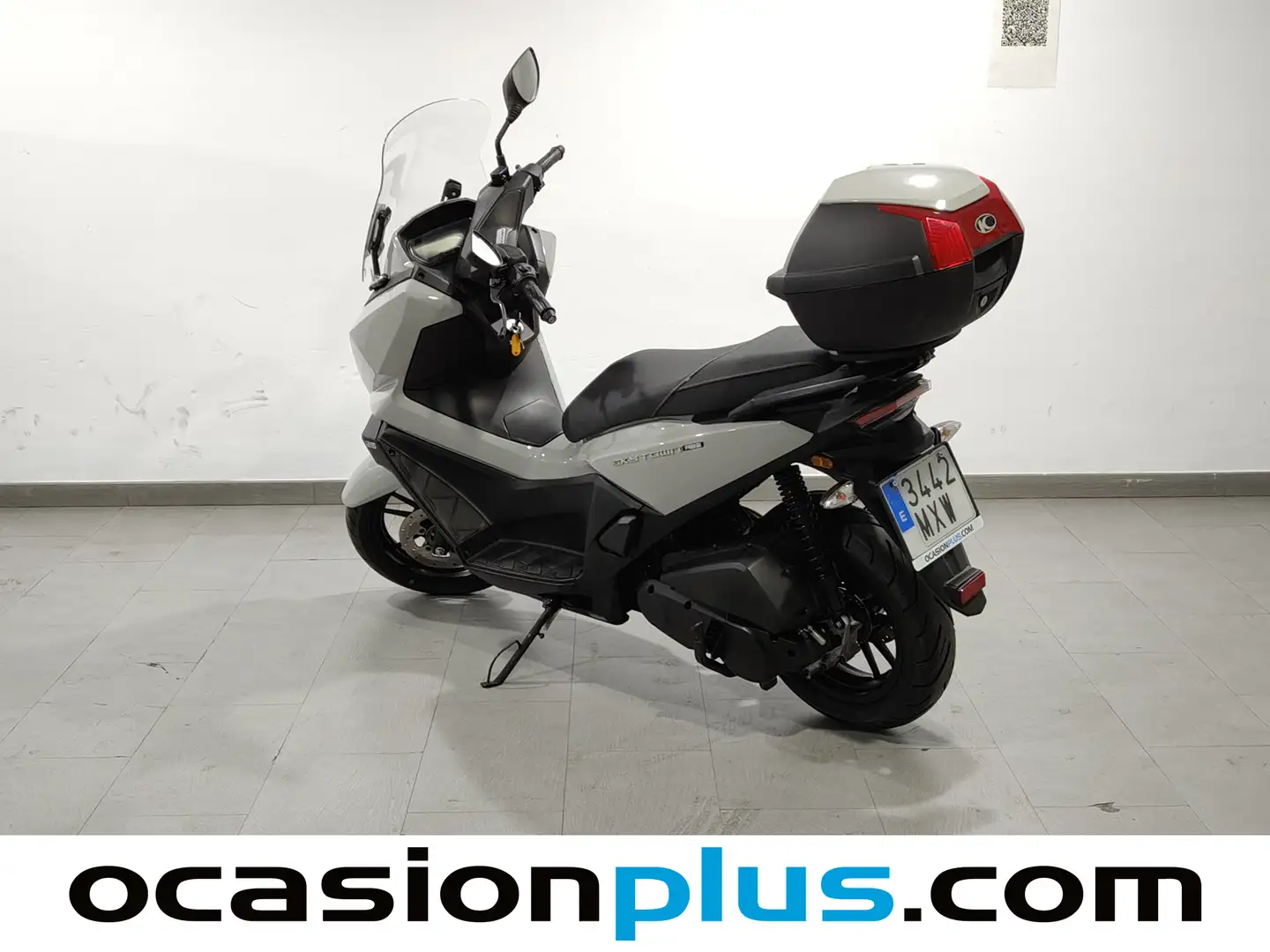 Foto Kymco Sky Town 125 ABS KYMCO Sky Town 125 ABS (11 CV)