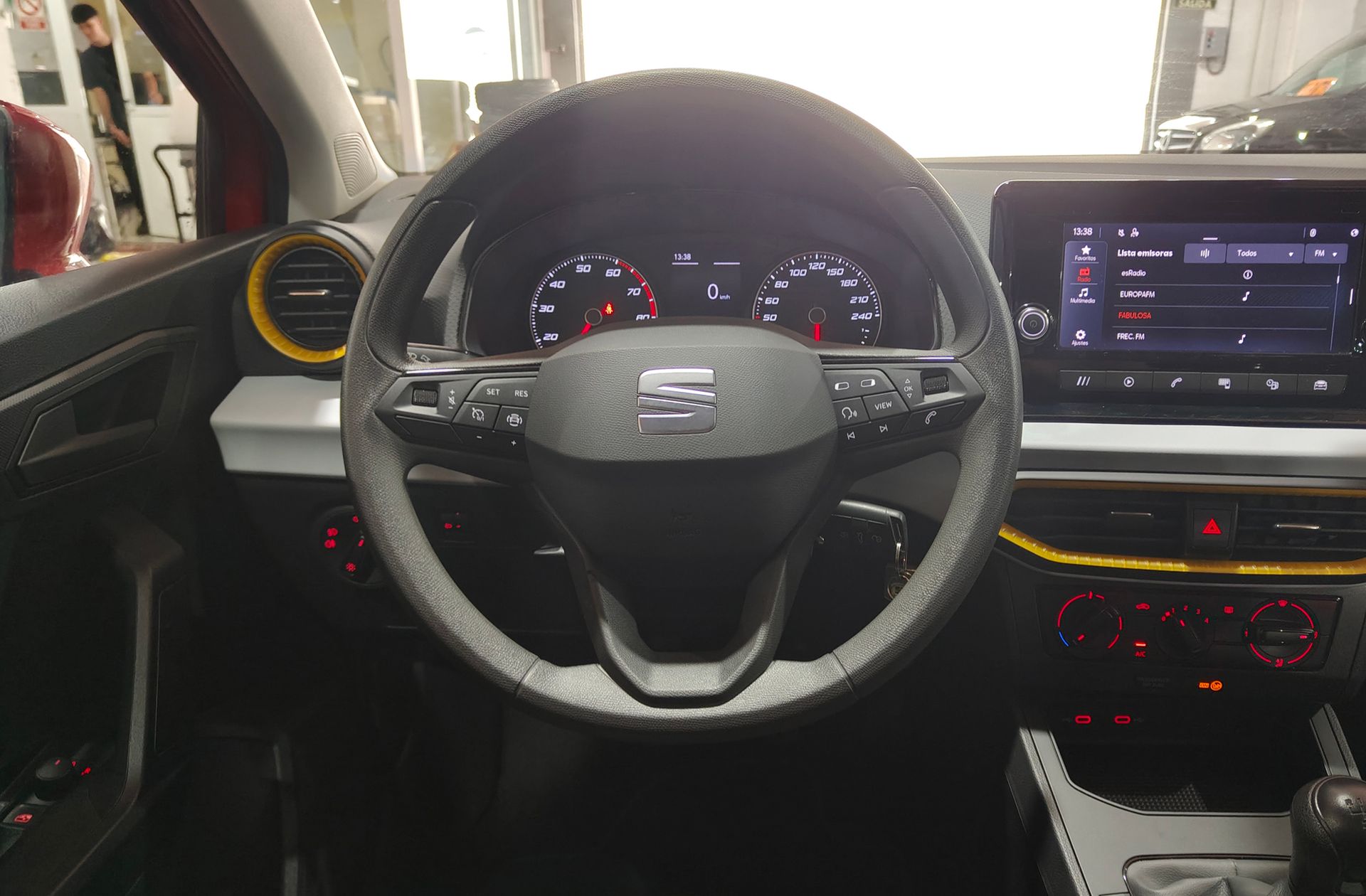 SEAT Ibiza 1.0 MPI Reference XM Edition - foto 24