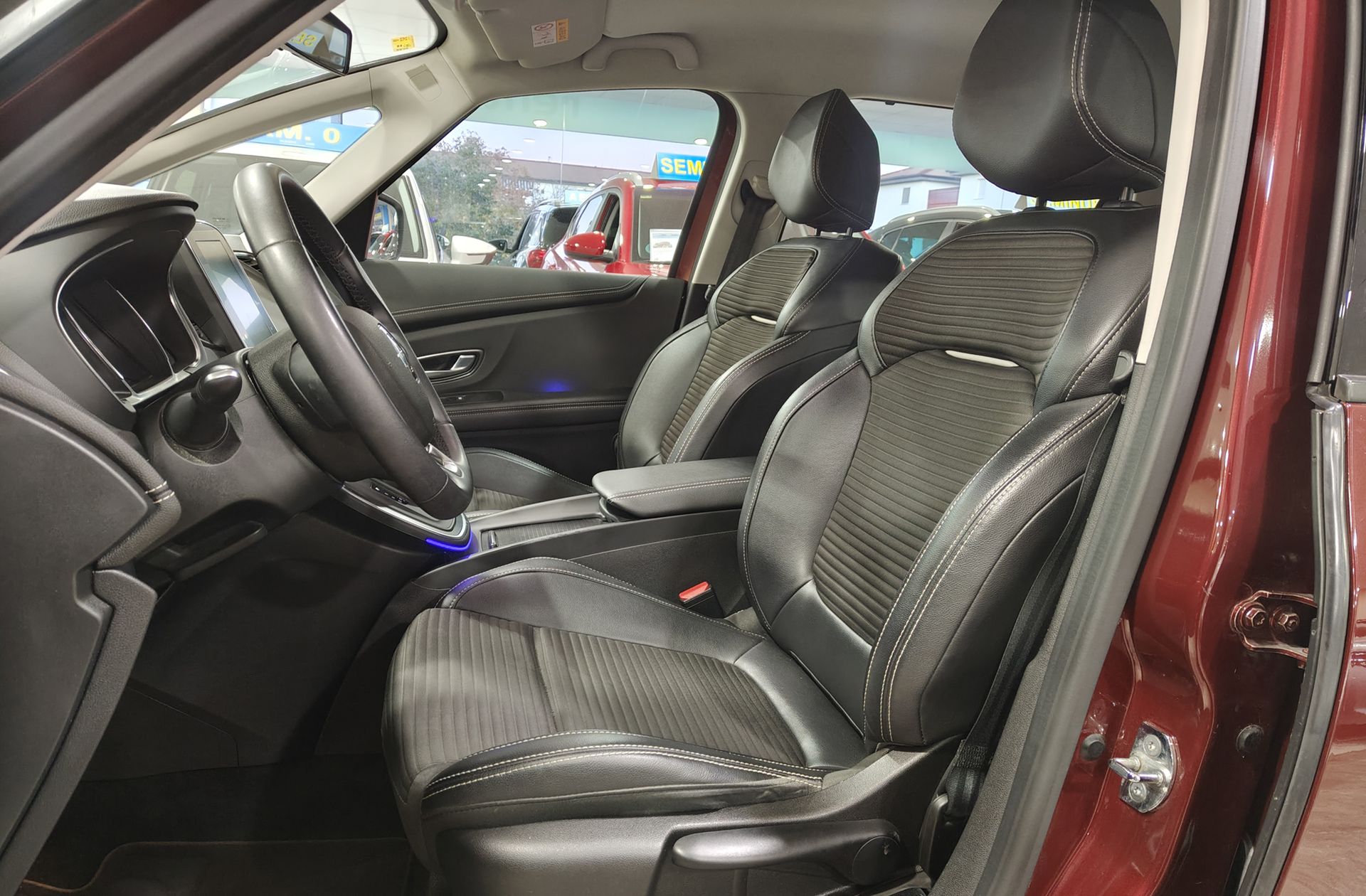 Renault Grand Scénic Zen TCe EDC GPF 7 plazas - foto 12