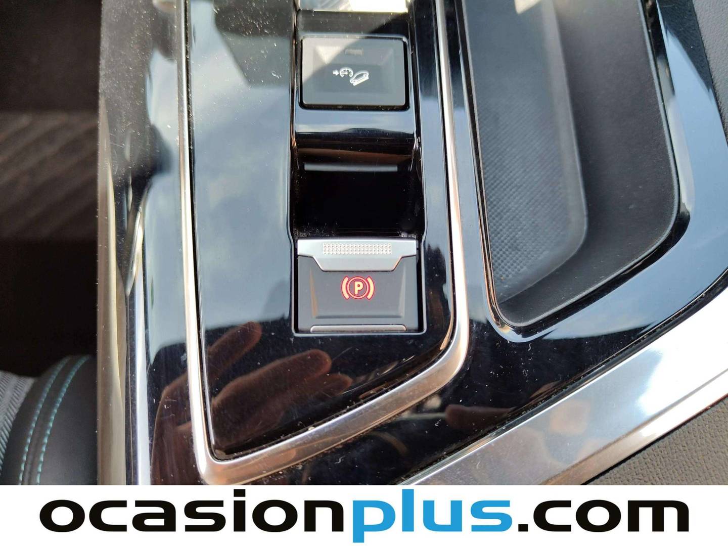 Foto Peugeot 3008 Hybrid Peugeot 3008 Hybrid 300 Allure Pack e-EAT8 (300 CV)