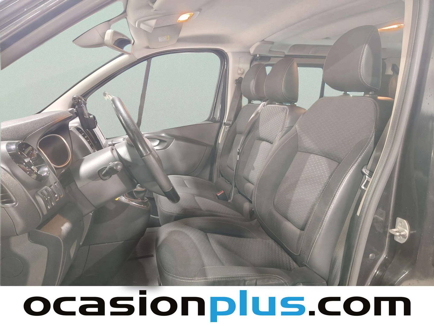 Foto asientos traseros Opel Vivaro Opel Vivaro 1.6 CDTI S&S L2 2.9t Plus-9 (125 CV) 9 Plazas