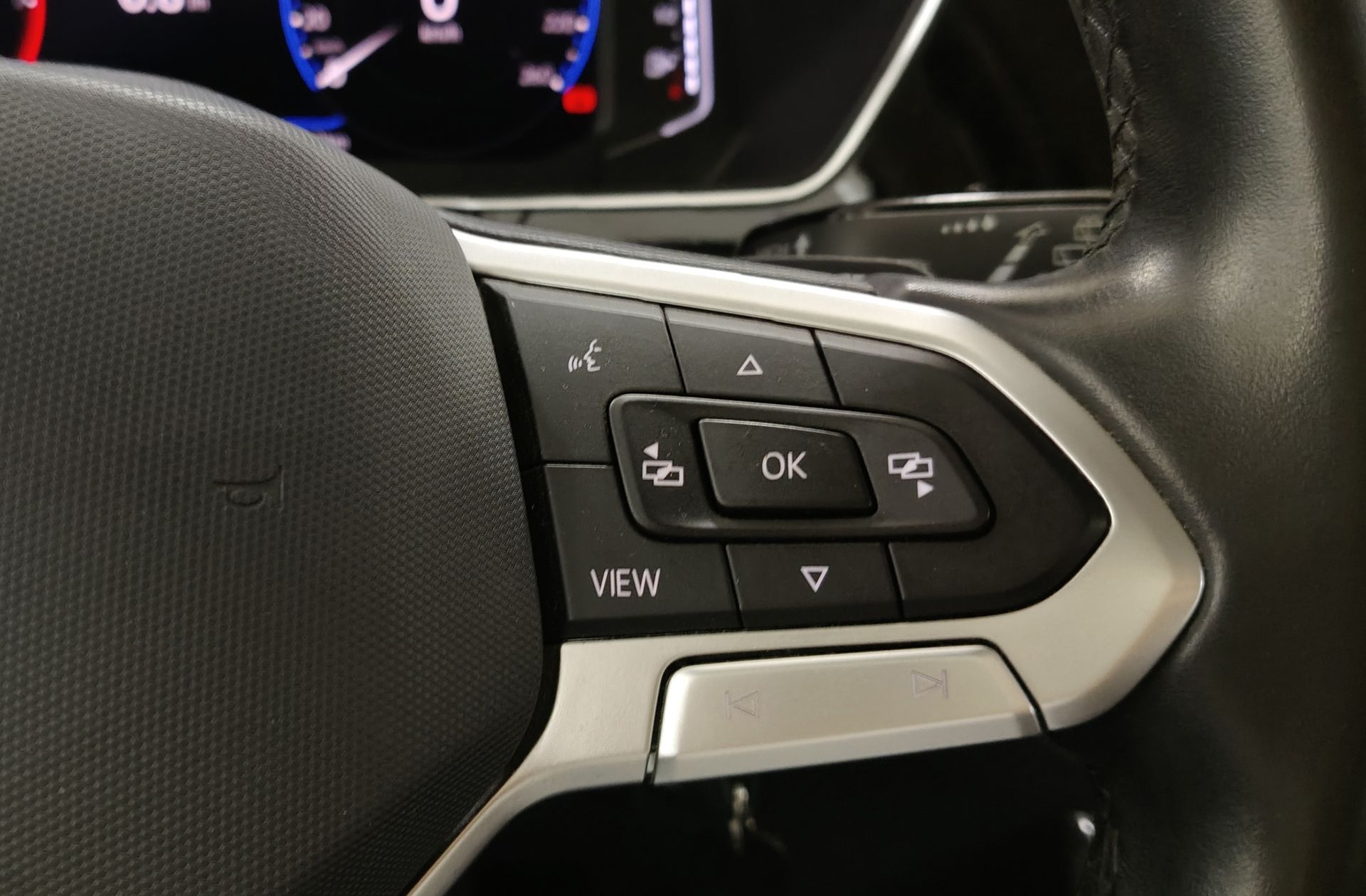 Volkswagen T-Cross Sport 1.5 TSI DSG - foto 31