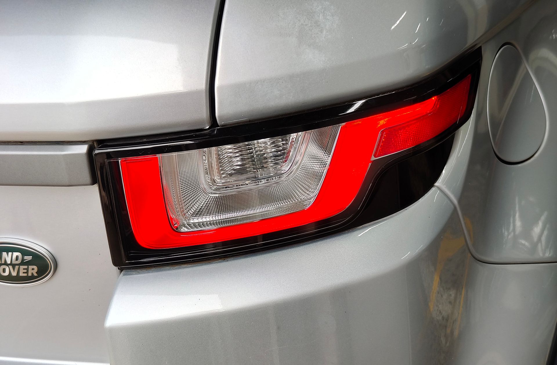 Land Rover Range Rover Evoque 2.0L TD4 SE 4x4 - foto 16