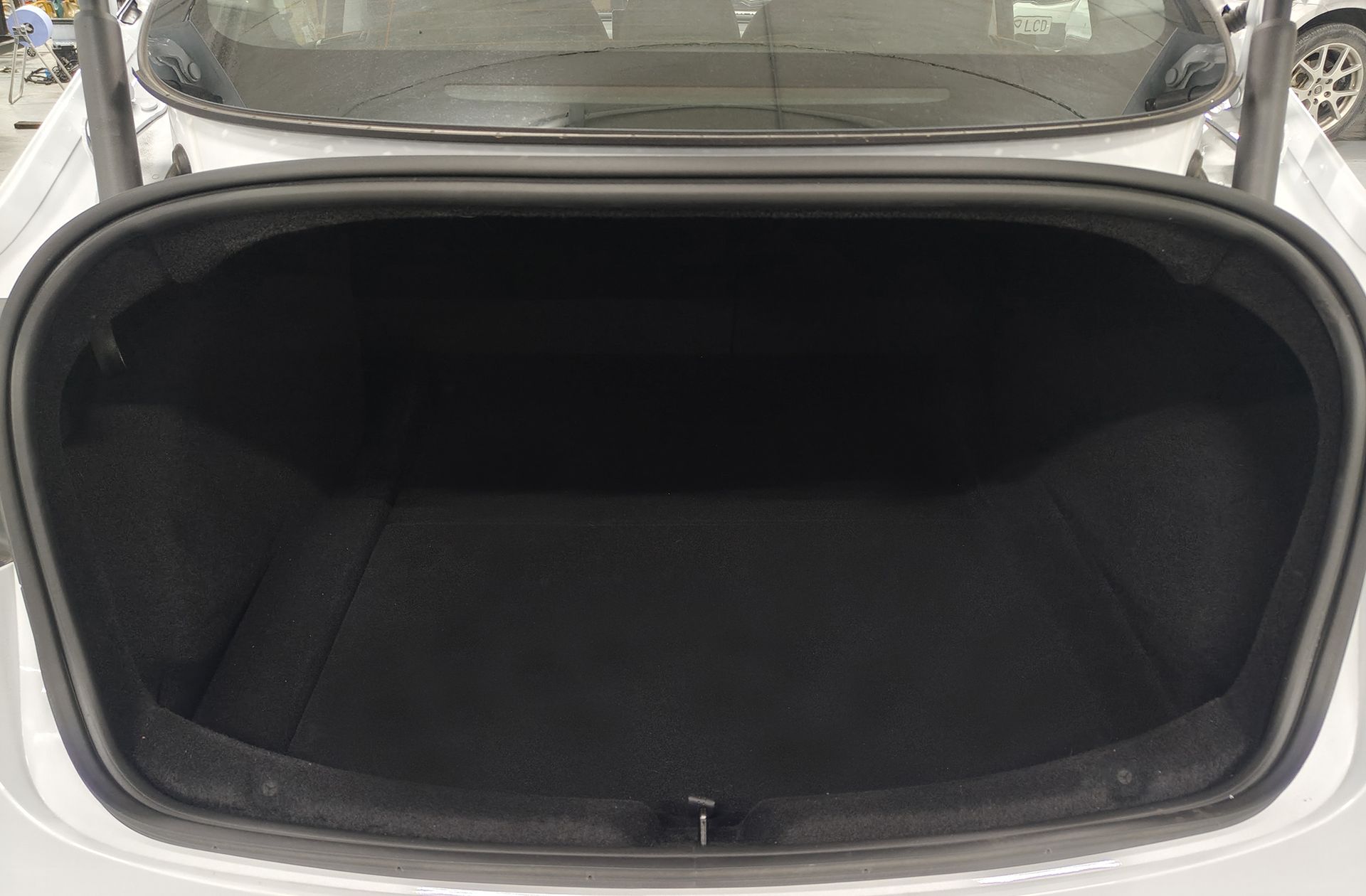 Tesla Model 3 RWD - foto 17