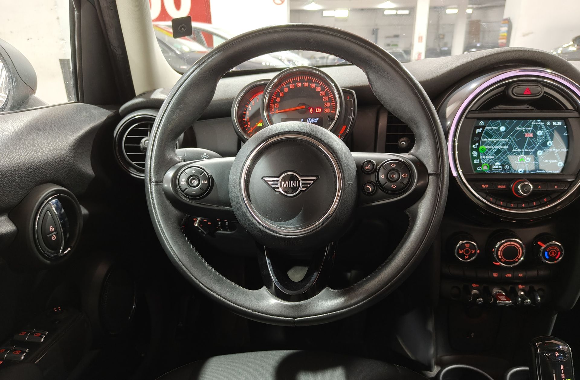 MINI Cooper One - foto 24