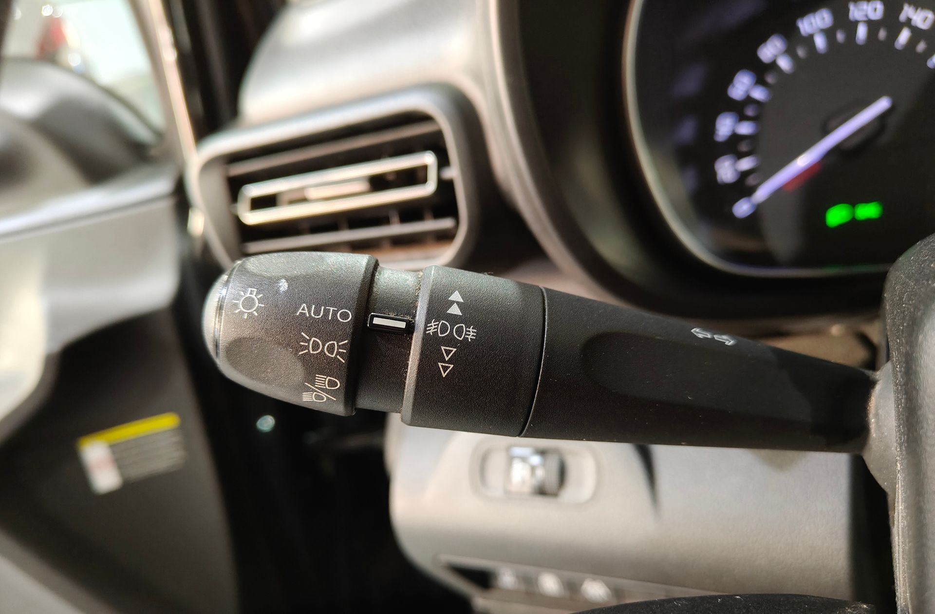 Citroën Berlingo BlueHDi 130 Talla M Shine - foto 25
