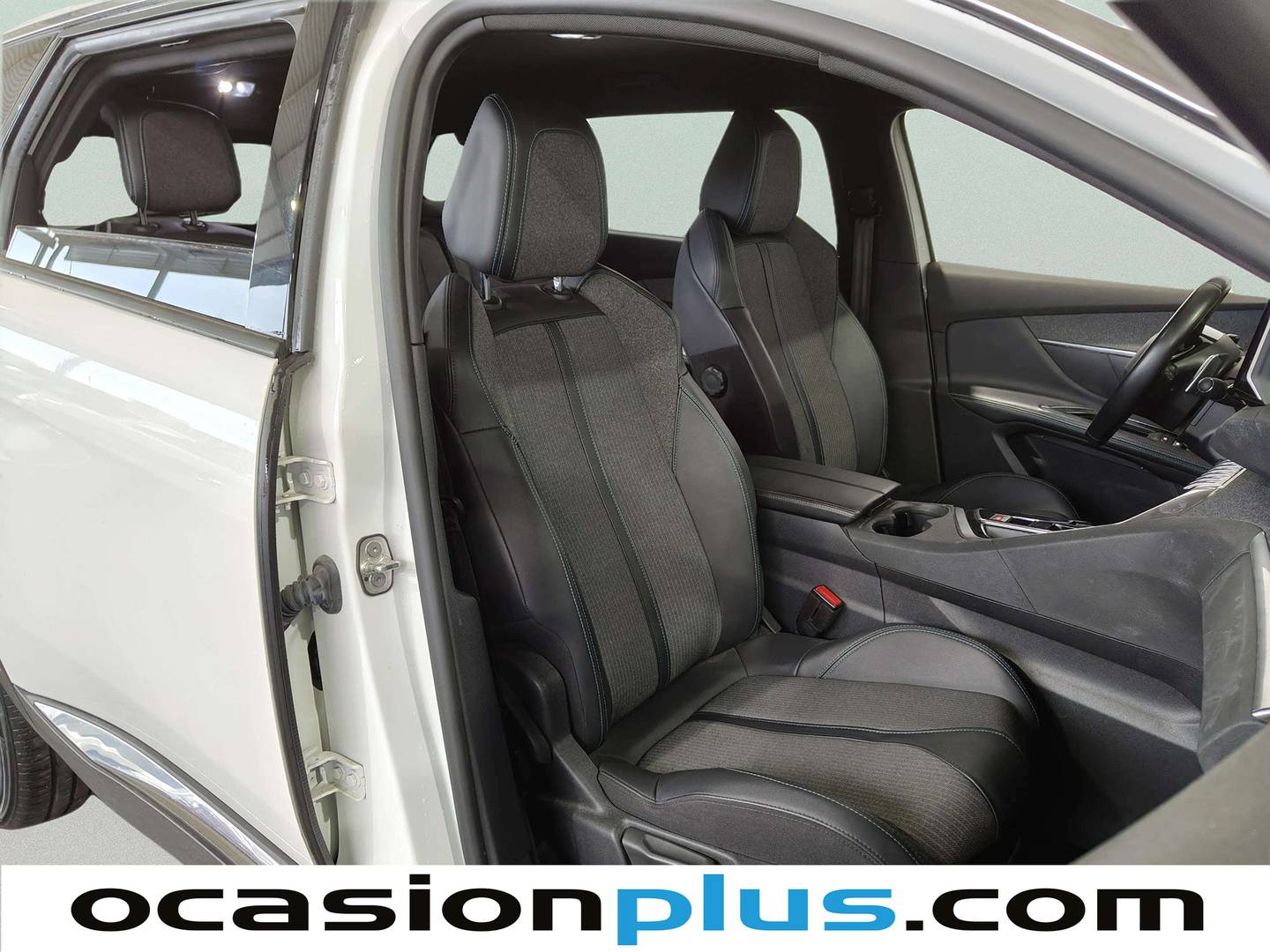 Peugeot 5008 Peugeot 5008 BlueHDI 130 S&S Allure Pack EAT8 (130 CV) 7 Plazas 2023