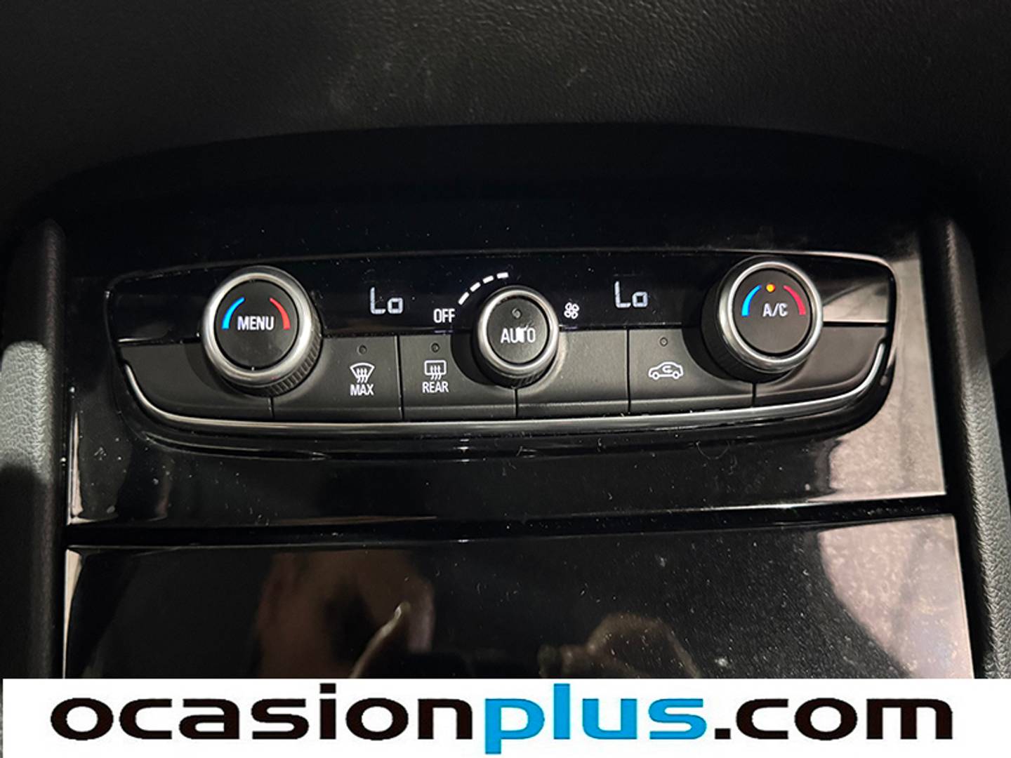 Foto Opel Grandland X Opel Grandland X 1.2 Turbo Selective (130 CV)