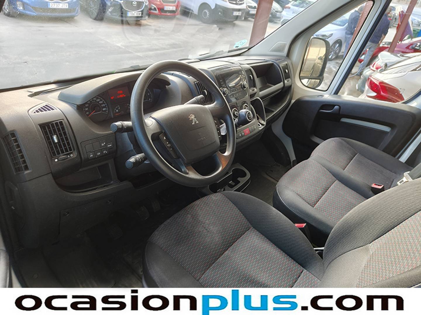 Foto Peugeot Boxer Peugeot Boxer Furgon BlueHDi 140 S&S 435 L3H3 (140 CV)