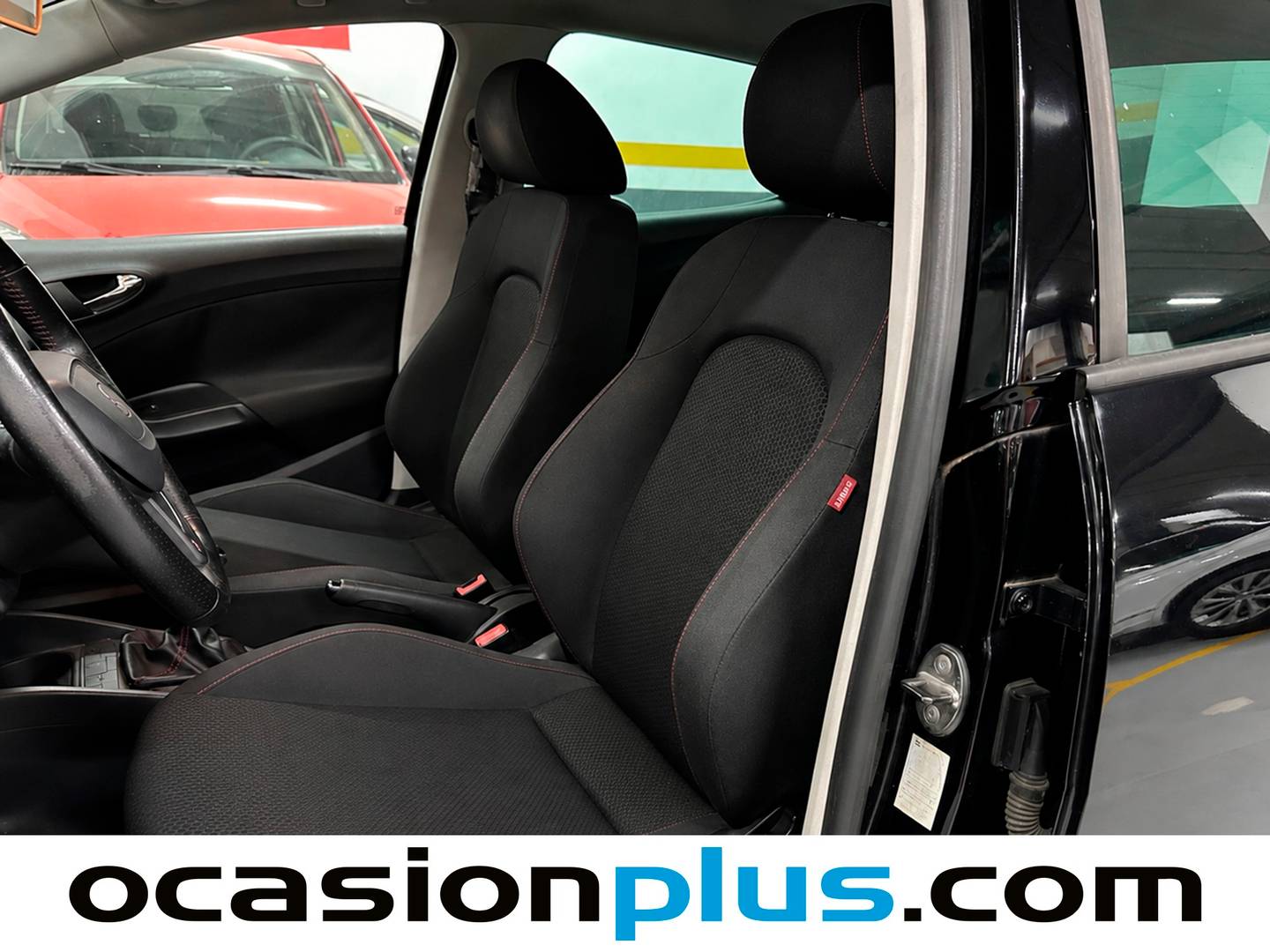 Foto asientos delanteros Seat Ibiza Seat Ibiza 1.6 TDI FR (105 CV)