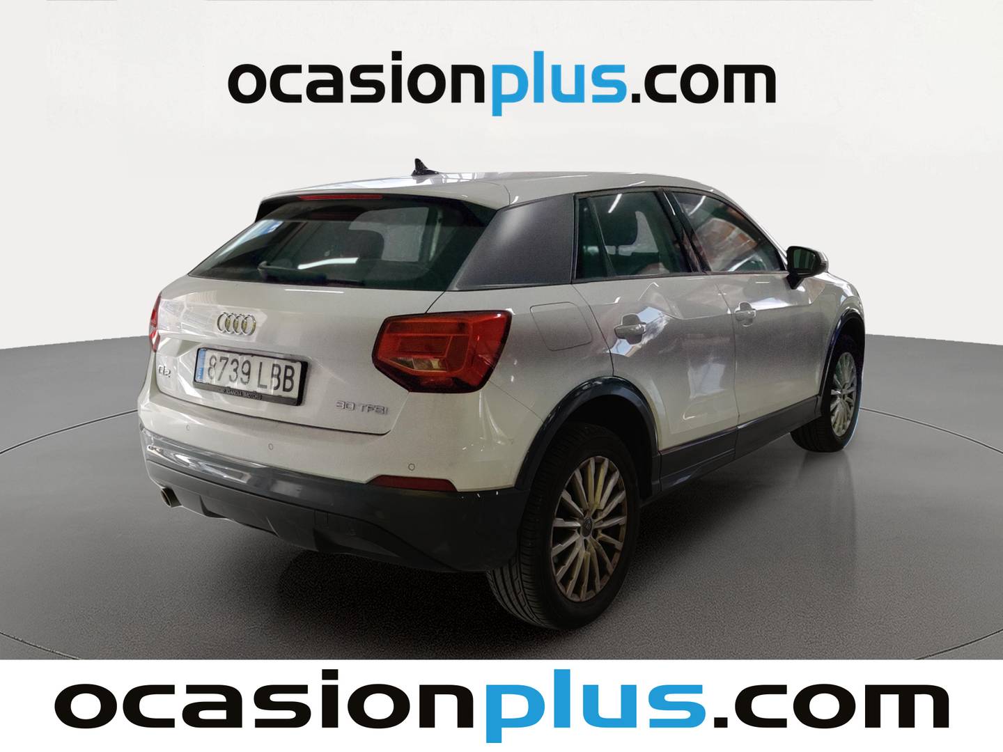 Foto trasera Audi Q2 Audi Q2 Design 30 TFSI (116CV) derecha