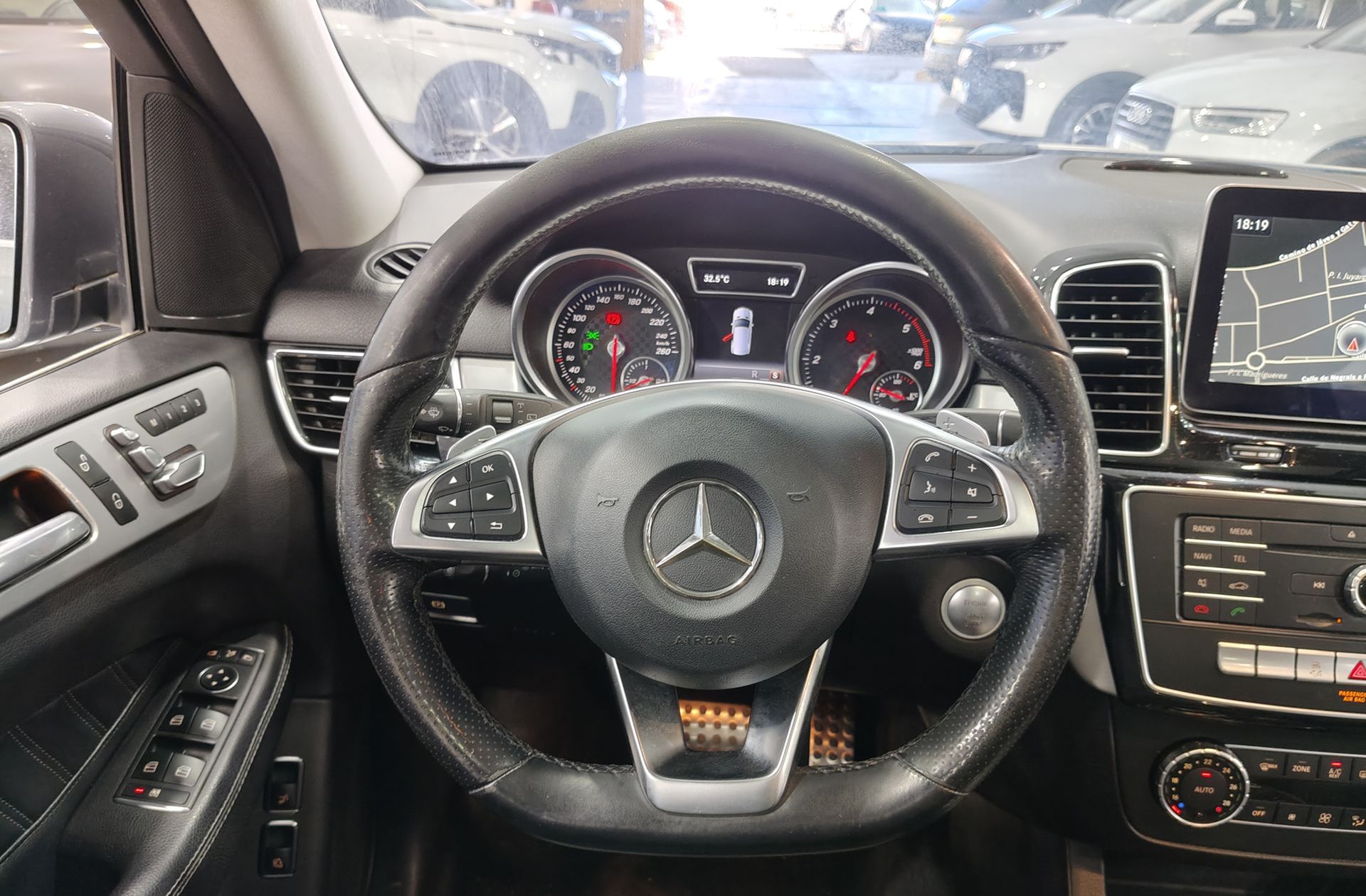 Mercedes-Benz GLE Mercedes GLE 350 d 4Matic Pack AMG - foto 32
