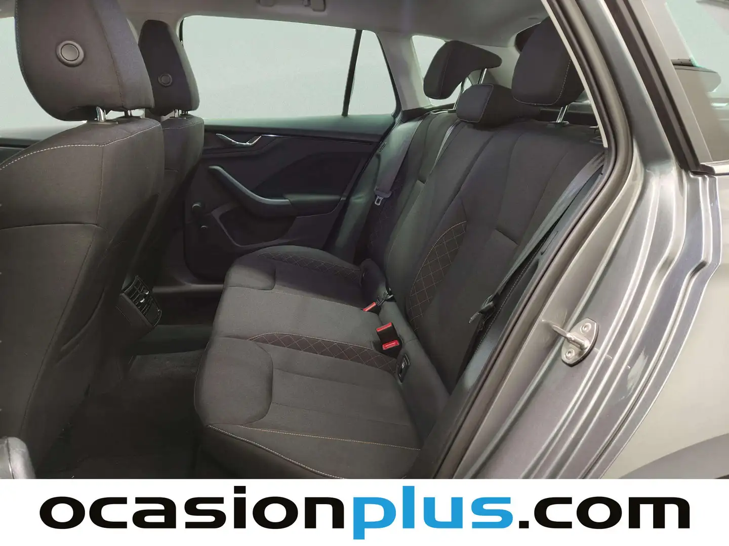 Foto Skoda Kamiq Skoda Kamiq 1.0 TSI Emotion (95 CV)