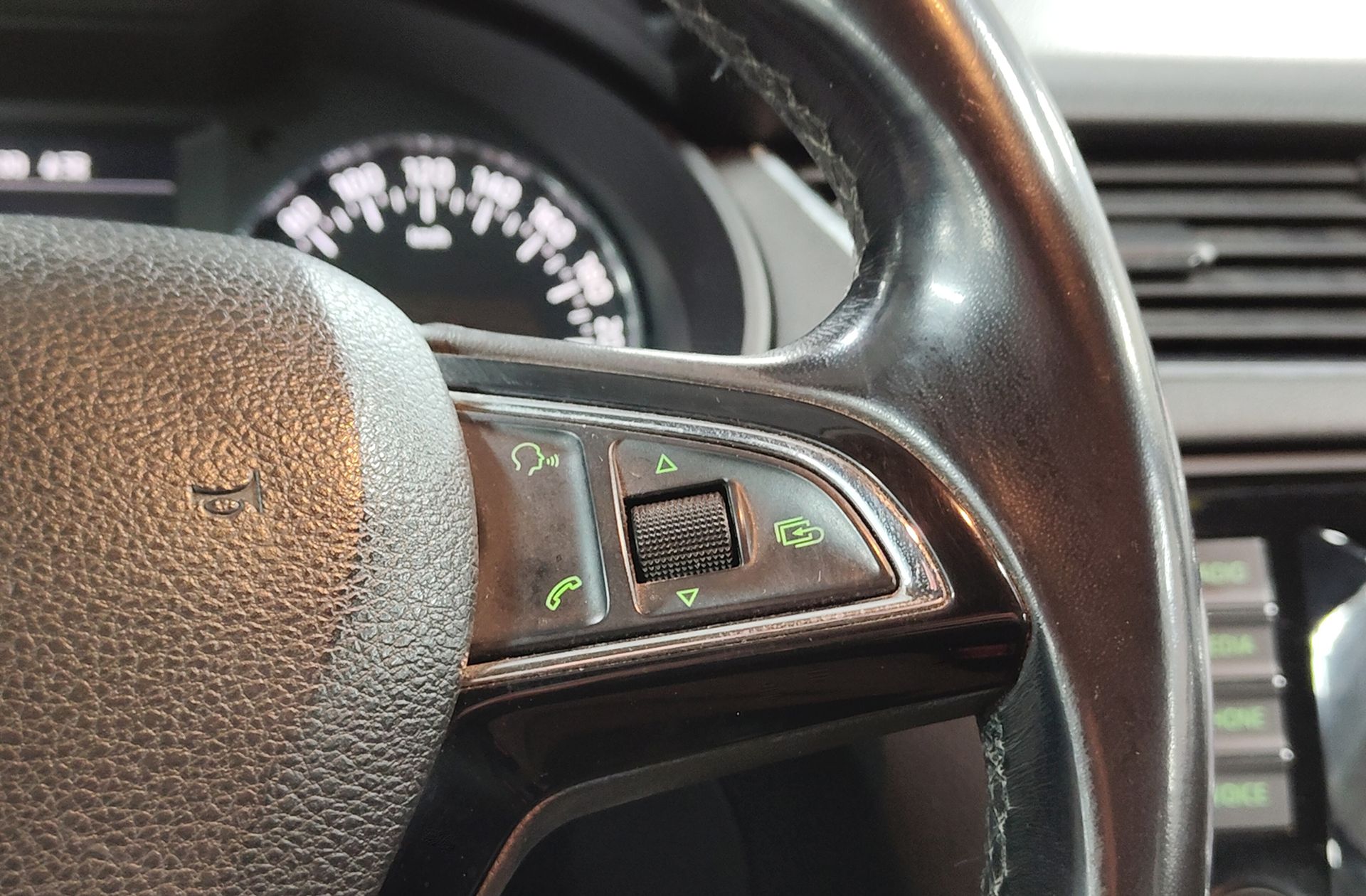 Škoda Octavia 2.0 TDI CR Ambition - foto 23