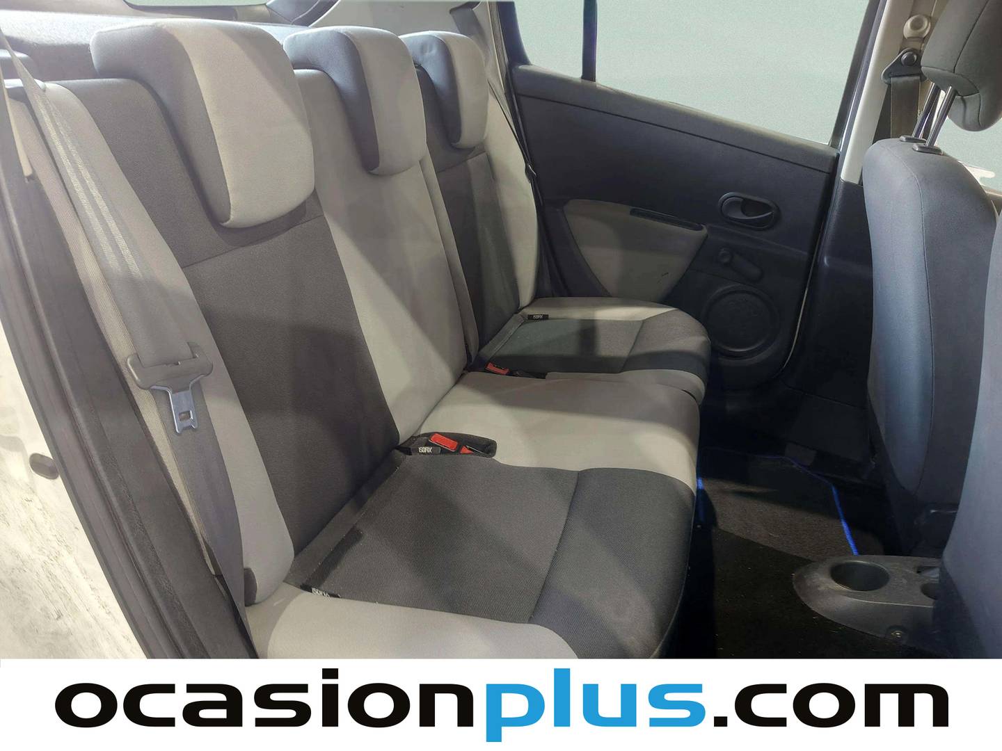 Foto Renault Clio Renault Clio Expression 1.2 16v (75 CV)