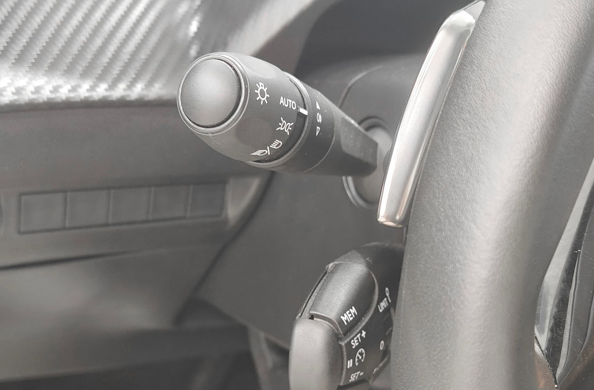 Peugeot 208 Style Hybrid 110 eDCS6 - foto 25