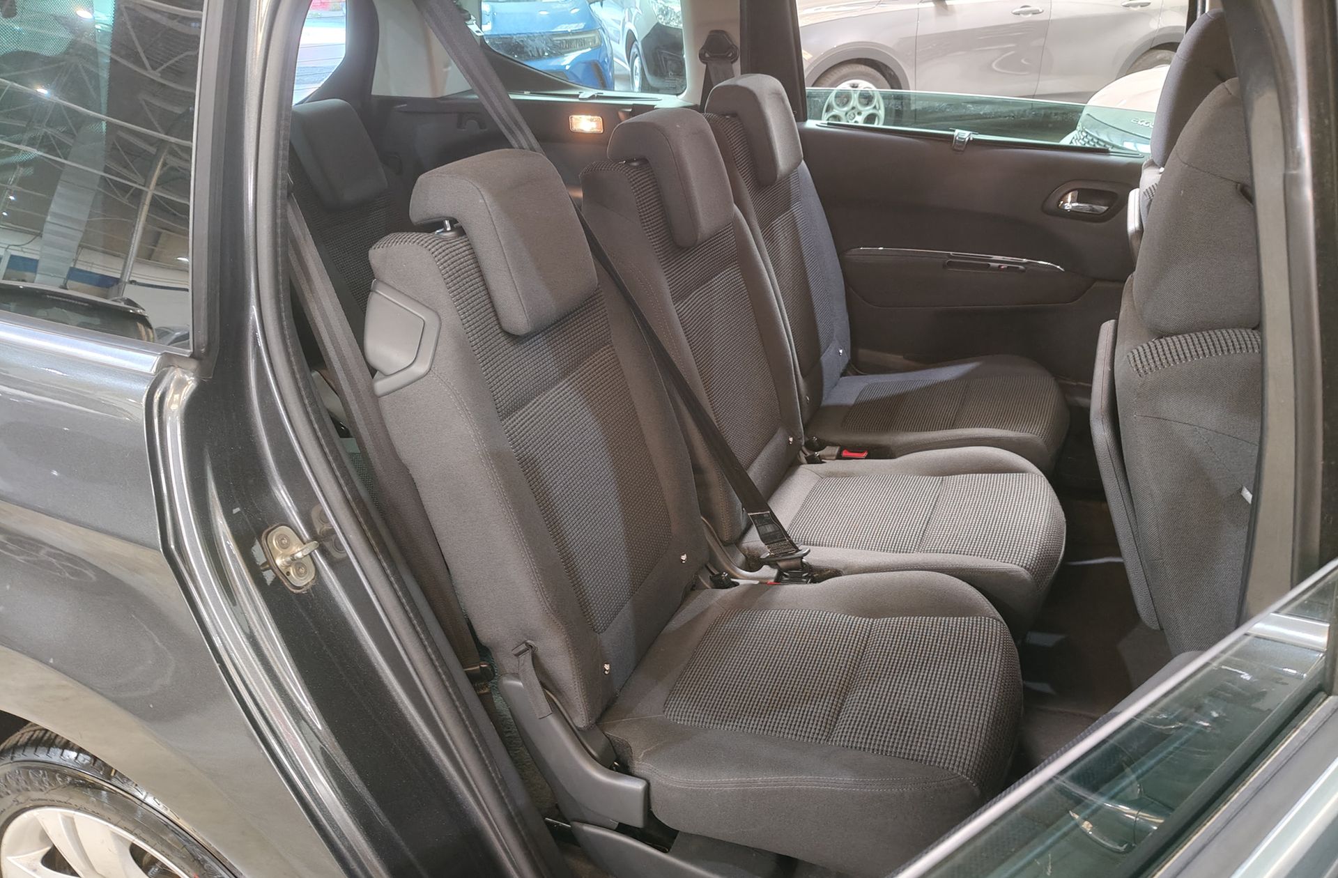 Peugeot 5008 1.6 BlueHDi Style FAP 7 plazas - foto 14