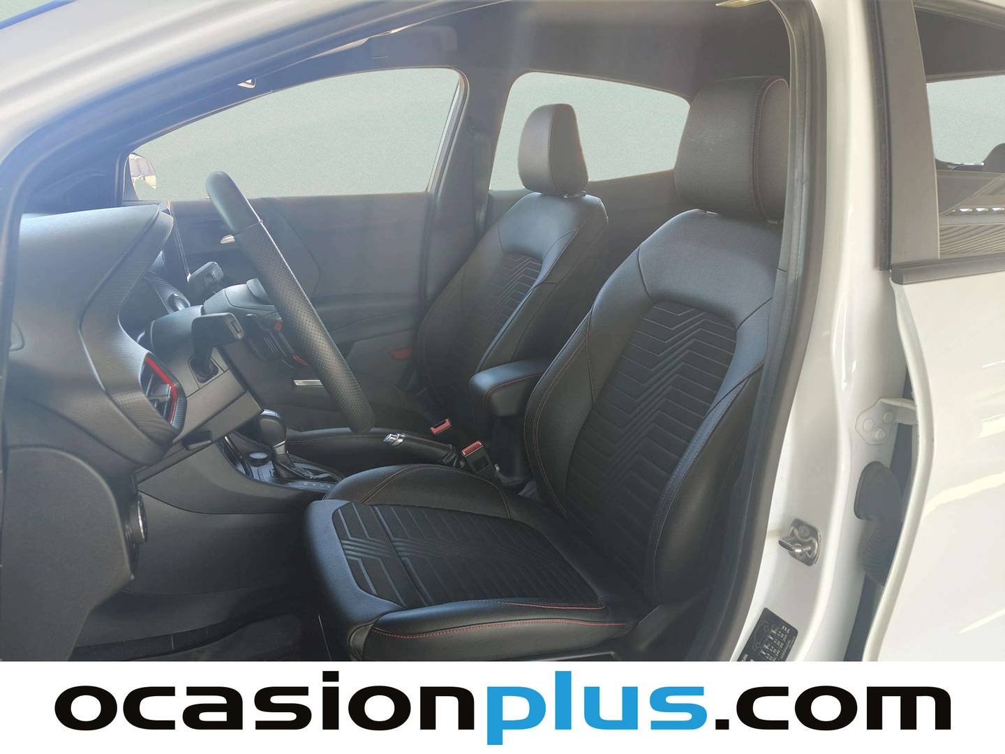 Foto asientos delanteros Ford Puma Ford Puma 1.0 EcoBoost MHEV ST-Line X Auto (125 CV)